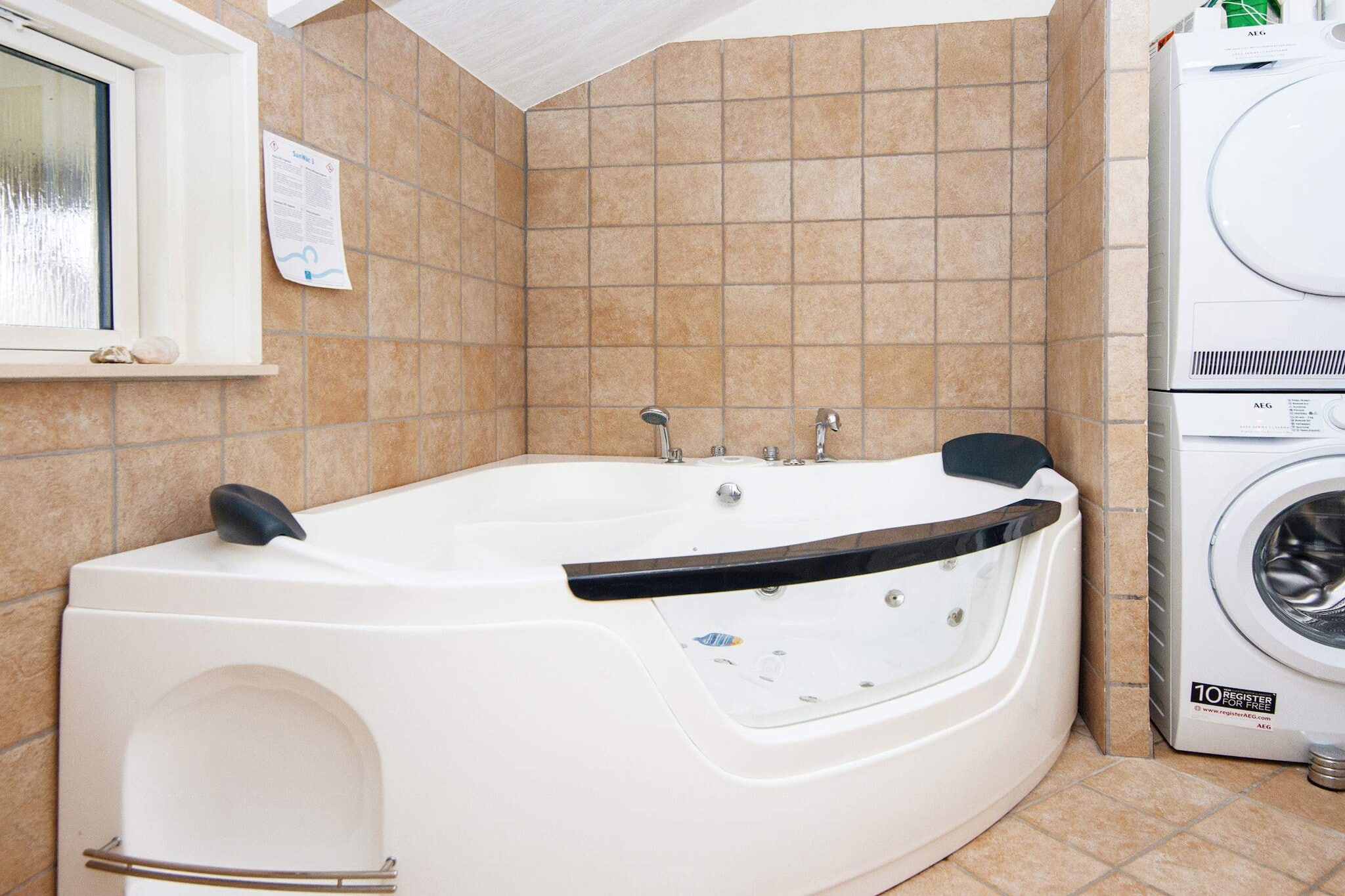 Holiday cottage located in a quiet area at the end of a cul-de-sac. Large, landscaped garden you can enjoy from a closed conservatory with garden furniture. Bathroom with a large whirlpool where you can relax after an active day. Many activities in the area and it is very child-friendly.A refundable deposit might be charged closer to your check-in date. The security deposit ensures a smooth stay and covers any additional services or consumption charges.This deposit covers utilities consumed during your stay and any additional services that may be taken.The final amount will be adjusted based on actual meter readings, actual usage of extra services, and any remaining balance will be refunded within 21 days after checkout.This deposit simply acts as a prepayment for charges that  you would anyways pay for, ensuring a seamless stay and check-out experience.