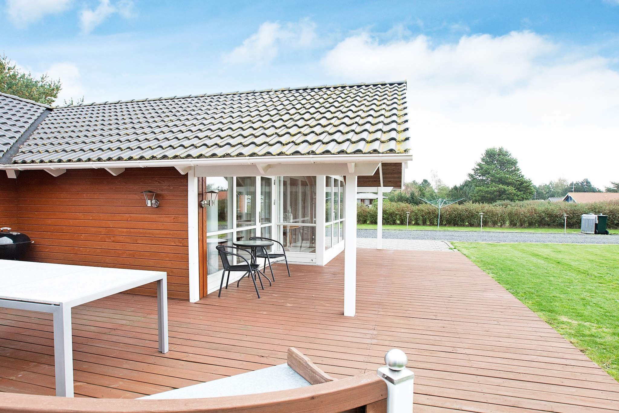 Brightly decorated cottage for families who appreciate quality. There is a loft for storage. The kitchen has everything for the creative chef. On the plot there is a barbecue, so you can grill after a walk by the beach. The little guests are also thought of with a play tower and cot. There is a carport with tool shed. Here there is extra freezer and extra fridge. Excursions can go to Knuthenborg Park & amp; Safari, the Post Boat in Nakskov, the Sugar Museum, the Maritime Museum, golf courses and the Medieval Center.
A refundable deposit might be charged closer to your check-in date. This deposit covers utilities consumed during your stay and any additional services that may be taken. The final amount will be adjusted based on actual meter readings, actual usage of extra services, and any remaining balance will be refunded within 21 days after checkout.