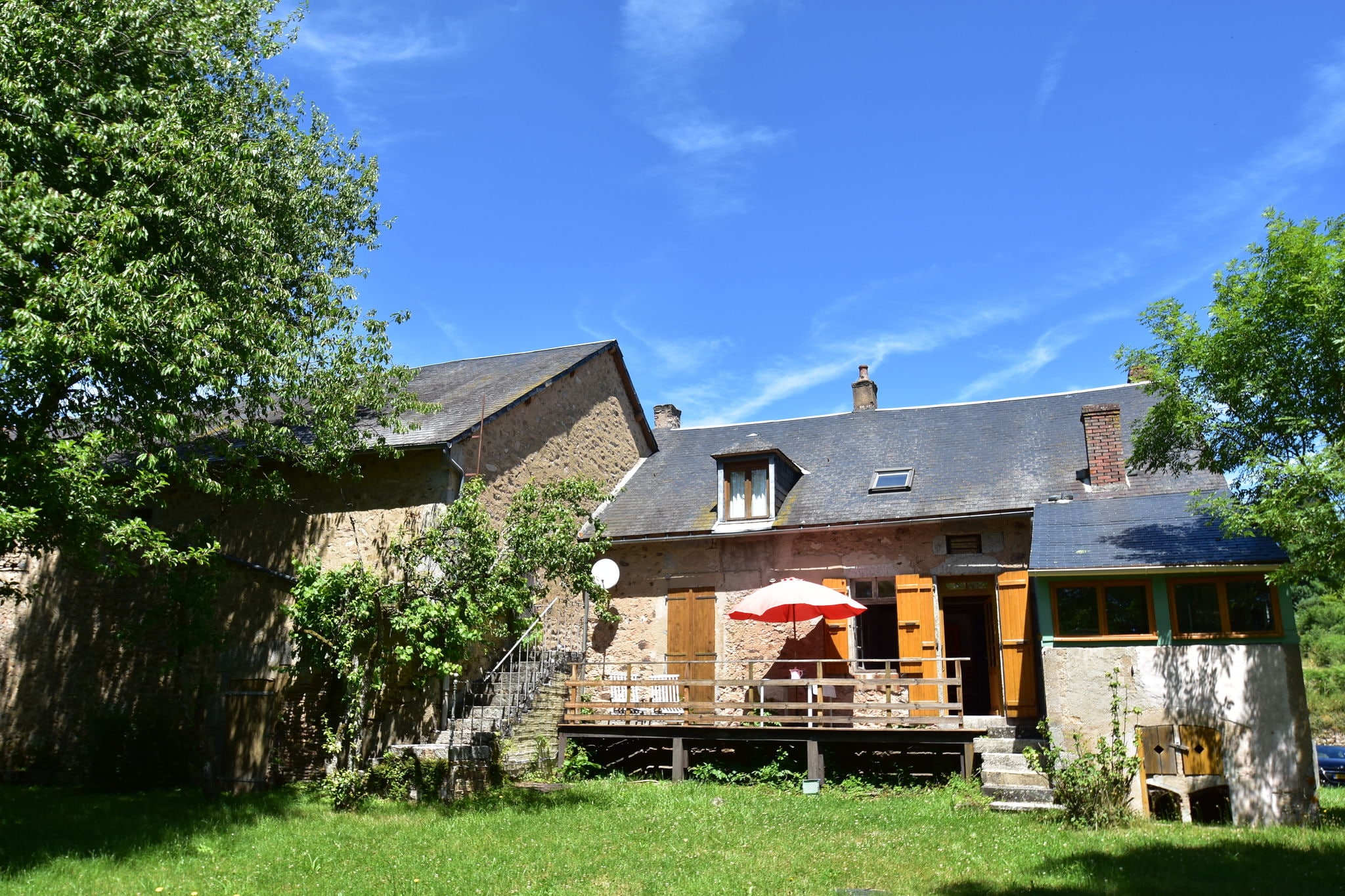 Holiday Home in Gacogne with Garden, Terrace, Barbecue