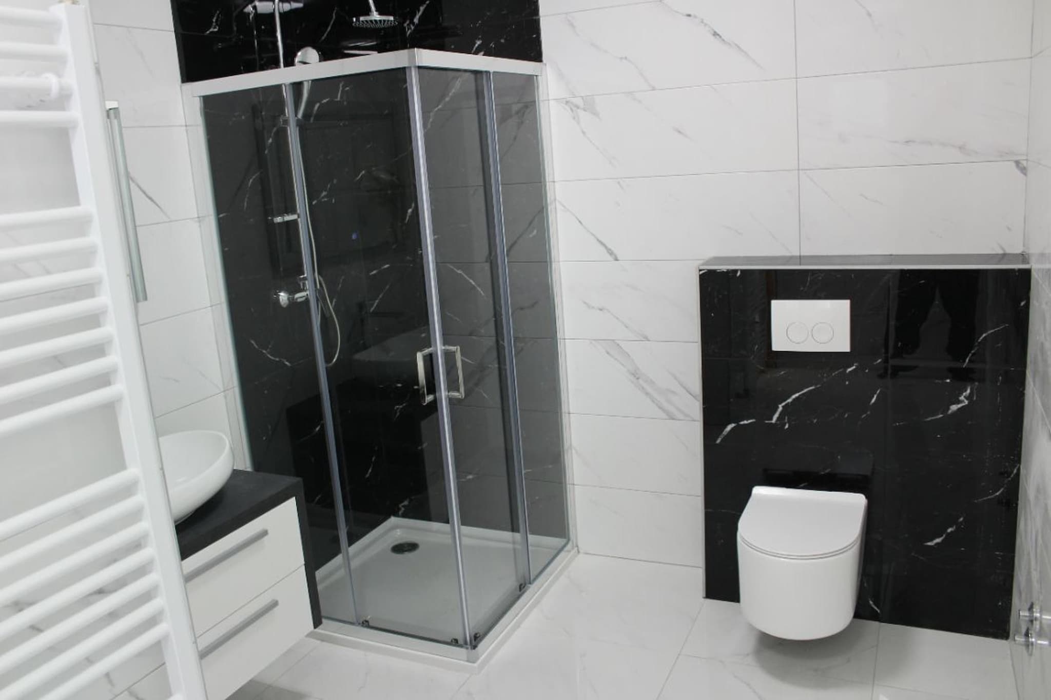 Hotelzimmer Suite 201 - Typ 2-Bathroom