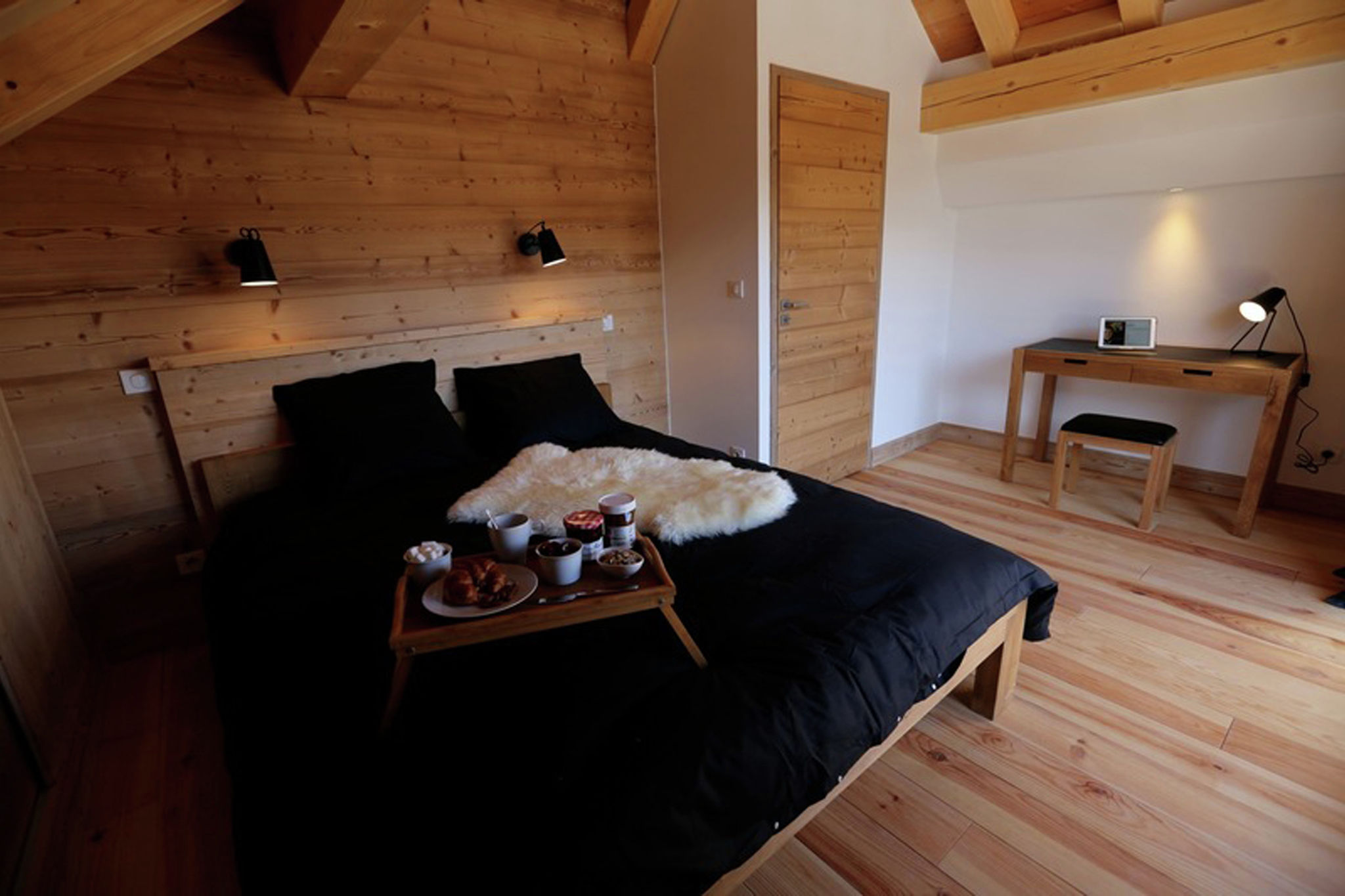 Chalet de luxe à Valloire avec poêle à bois et spa