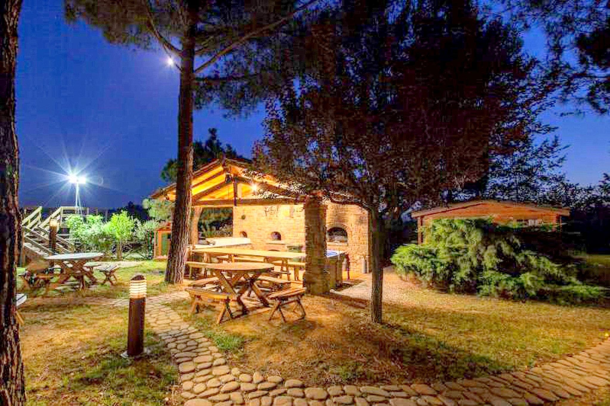Gemütliches Cottage auf dem Pratomagno mit warmen Elementen