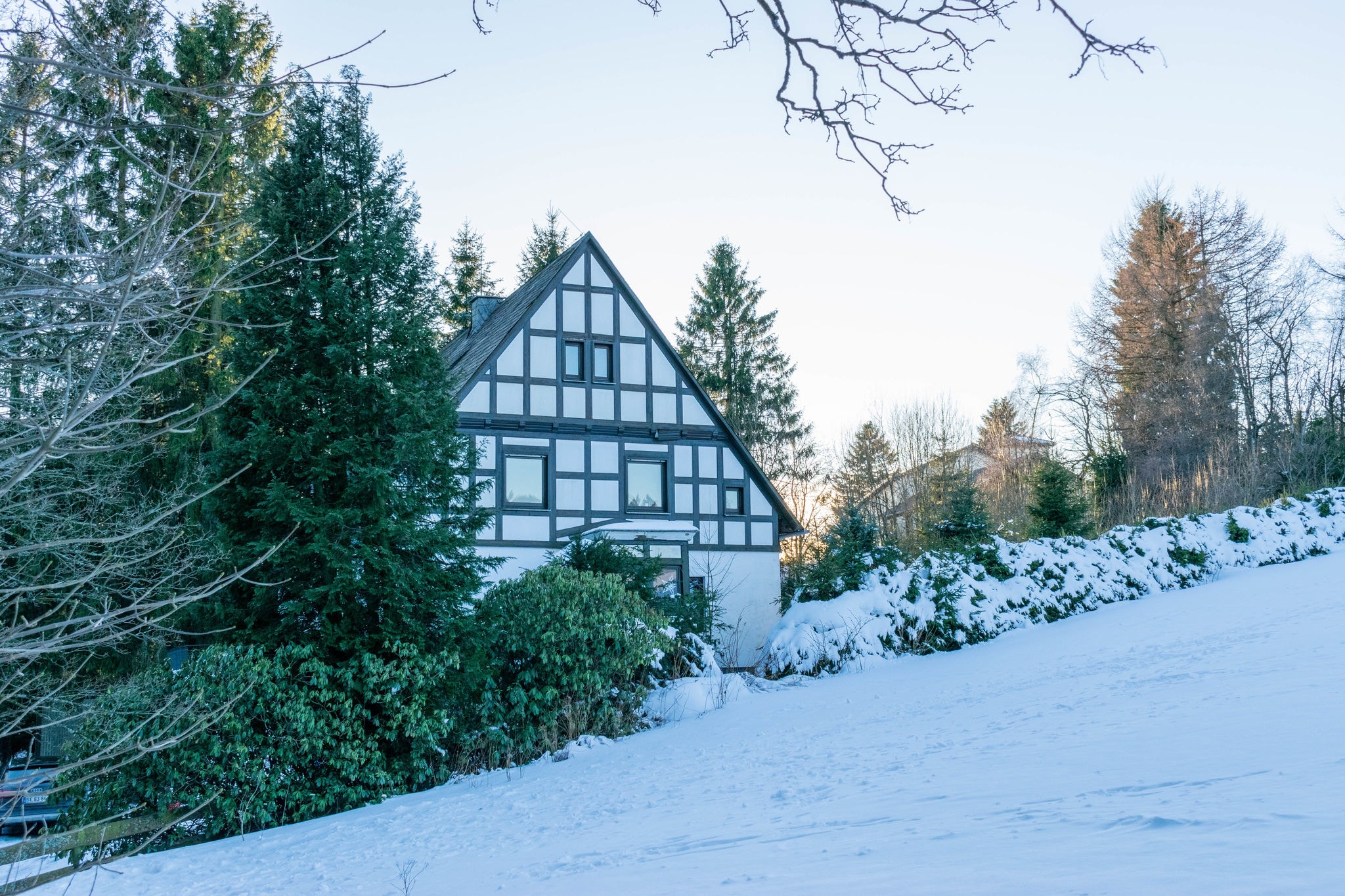Quaint Holiday Home near Skiing Area in Neuastenberg