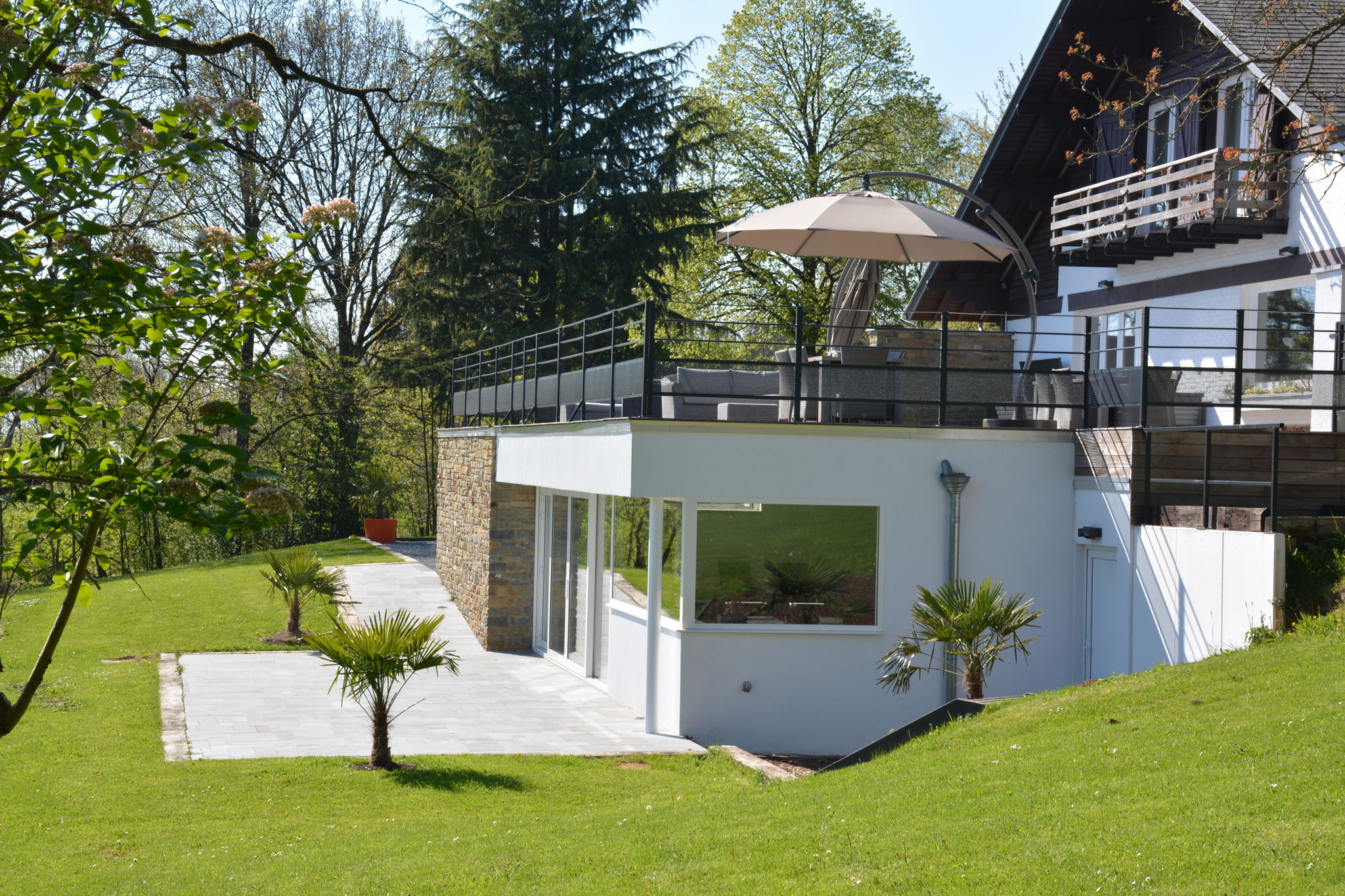Stately Chalet in Stoumont with Pool & Sauna