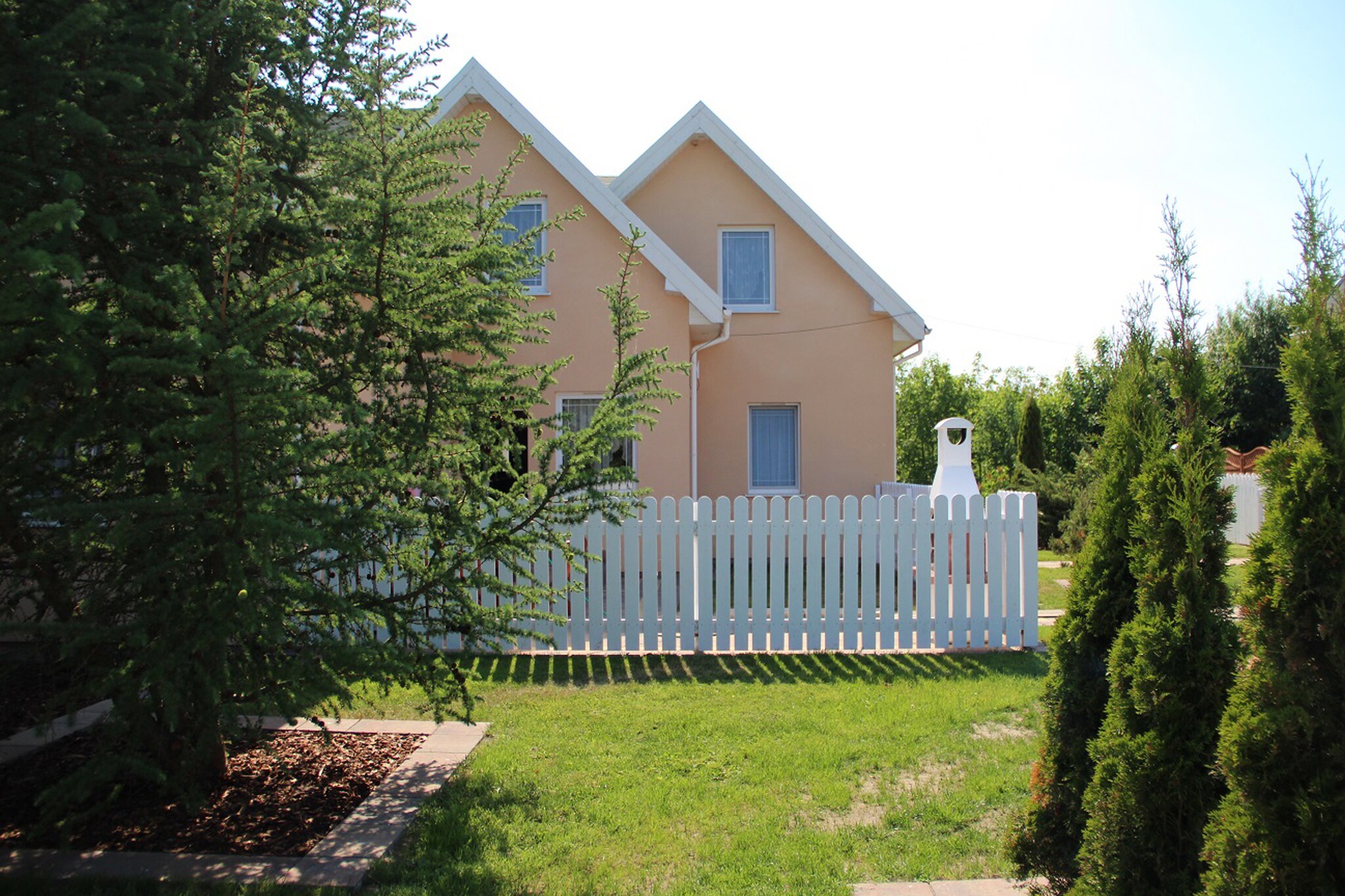 Exterior Summer