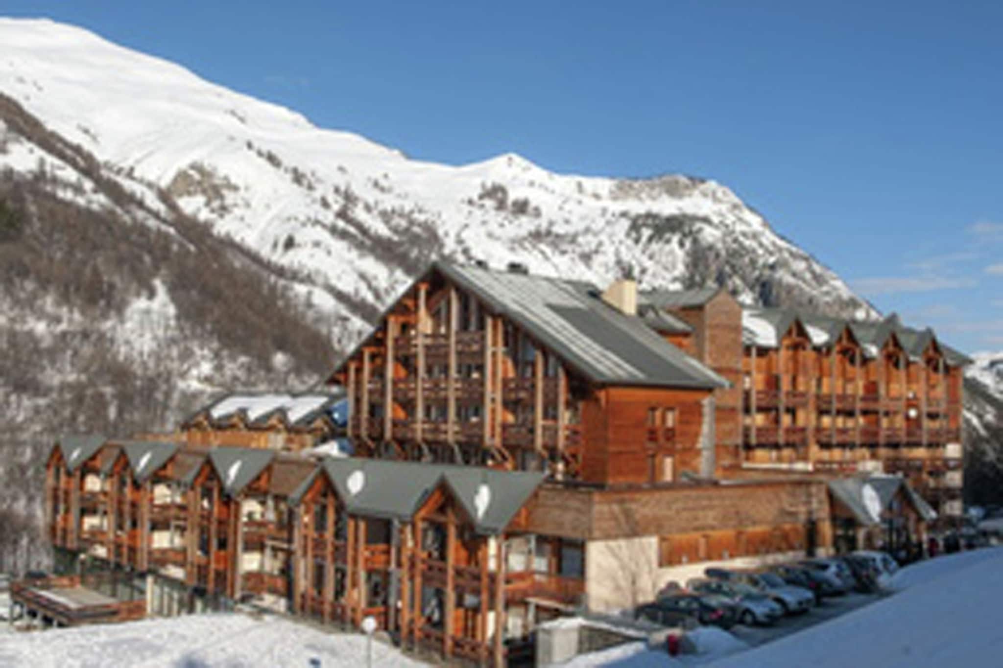 Grand appartement donnant sur la piste de ski de Valloire