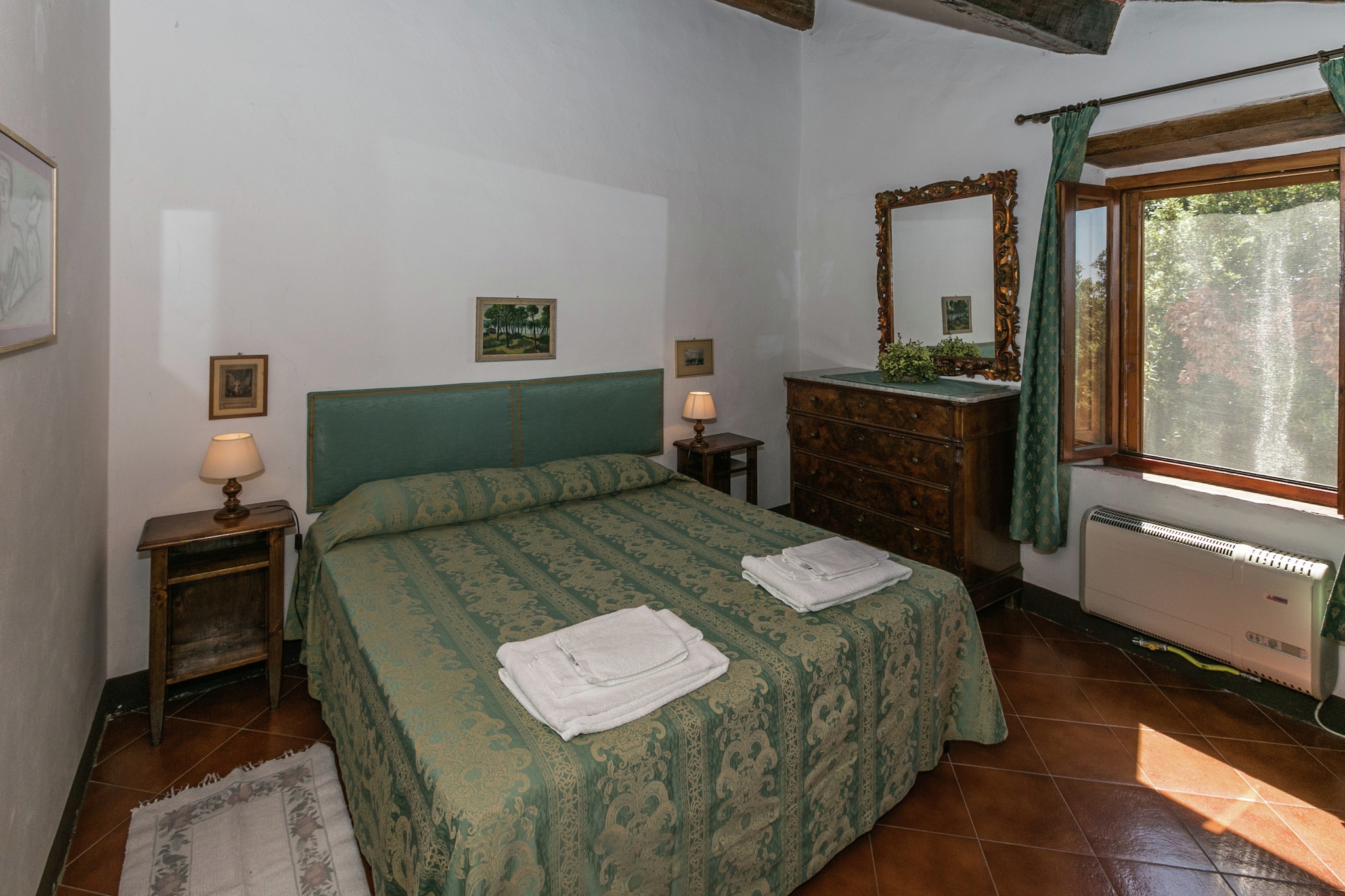 Bed Room