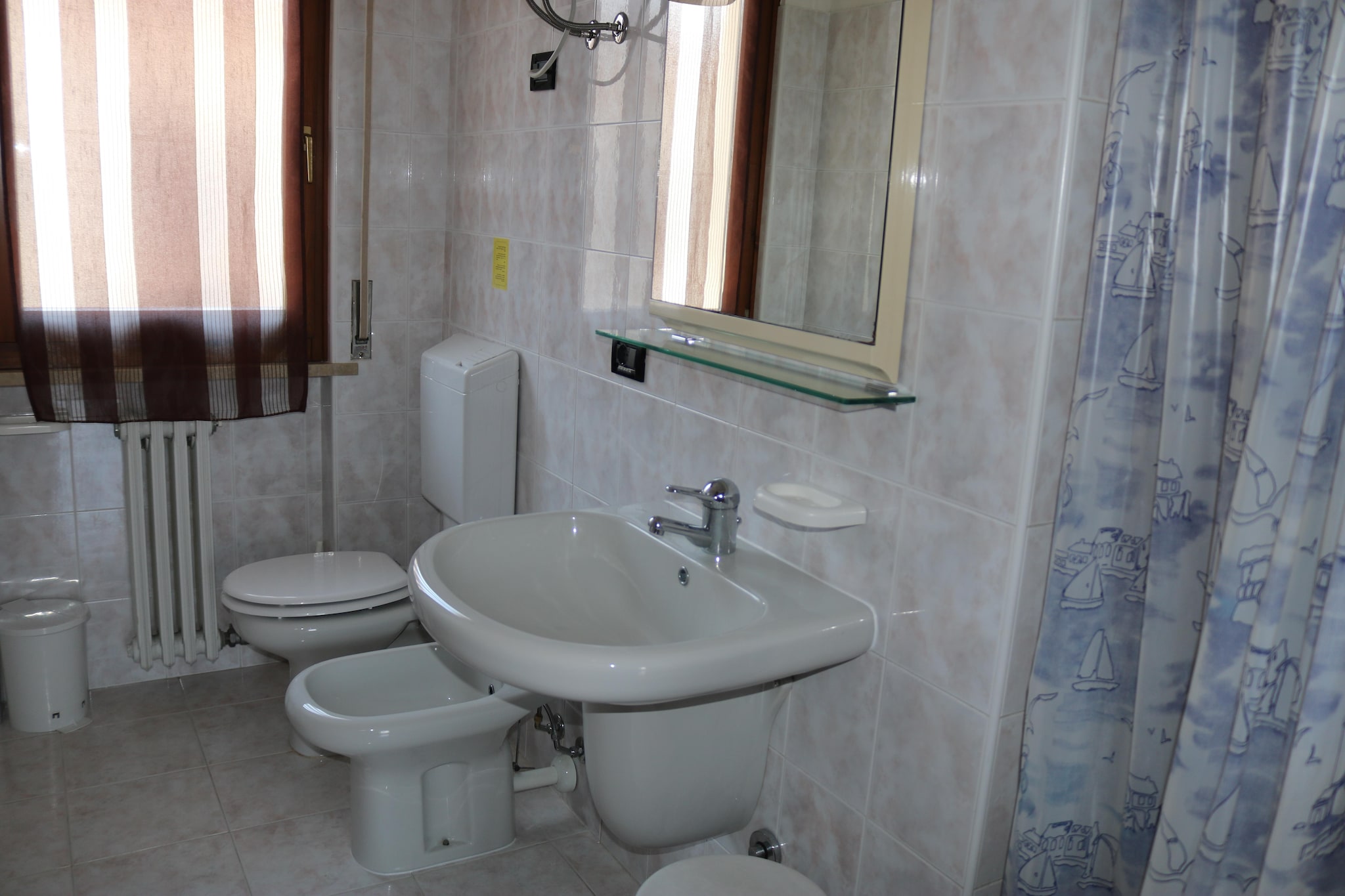 Chiara Quattordici - Bathroom