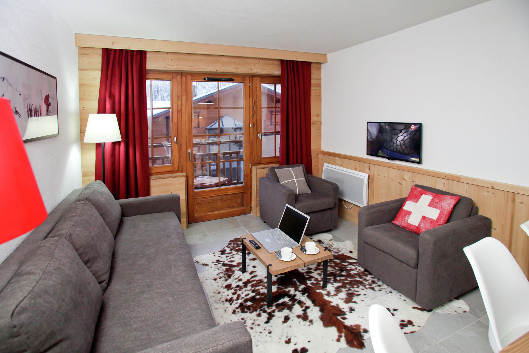 Comfortable apartment in Chatel, 50 m. from the ski lift