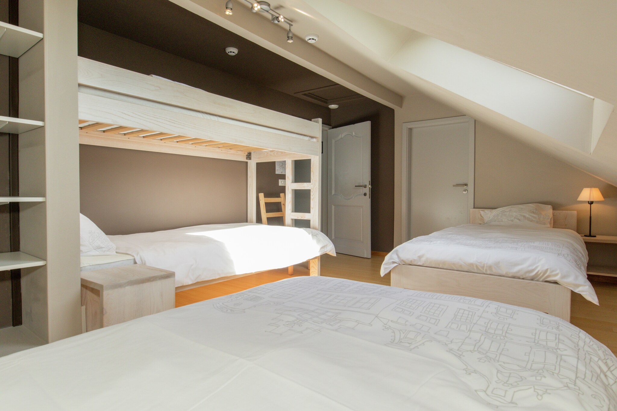 Vakantiehuis Nadrin max. 18 personen 6 slaapkamers zwembad sauna #16