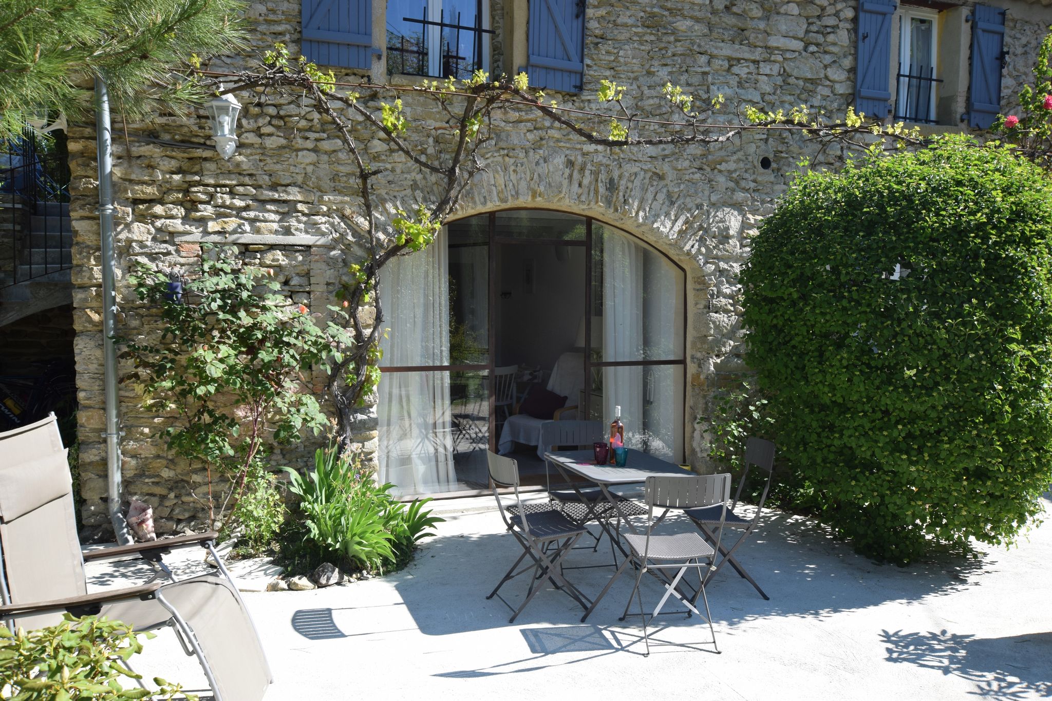 Charming Farmhouse in Pont-de-Barret with Swimming Pool