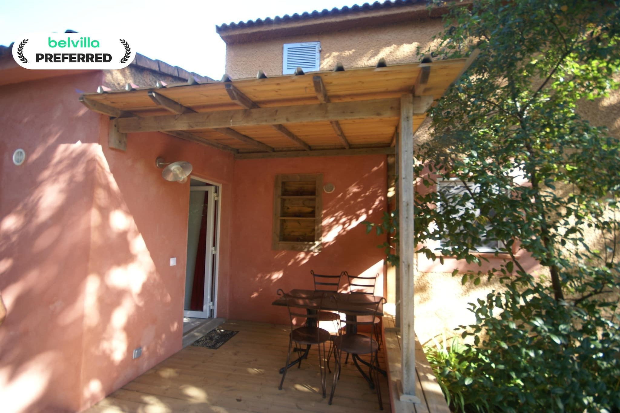 Exterior Summer