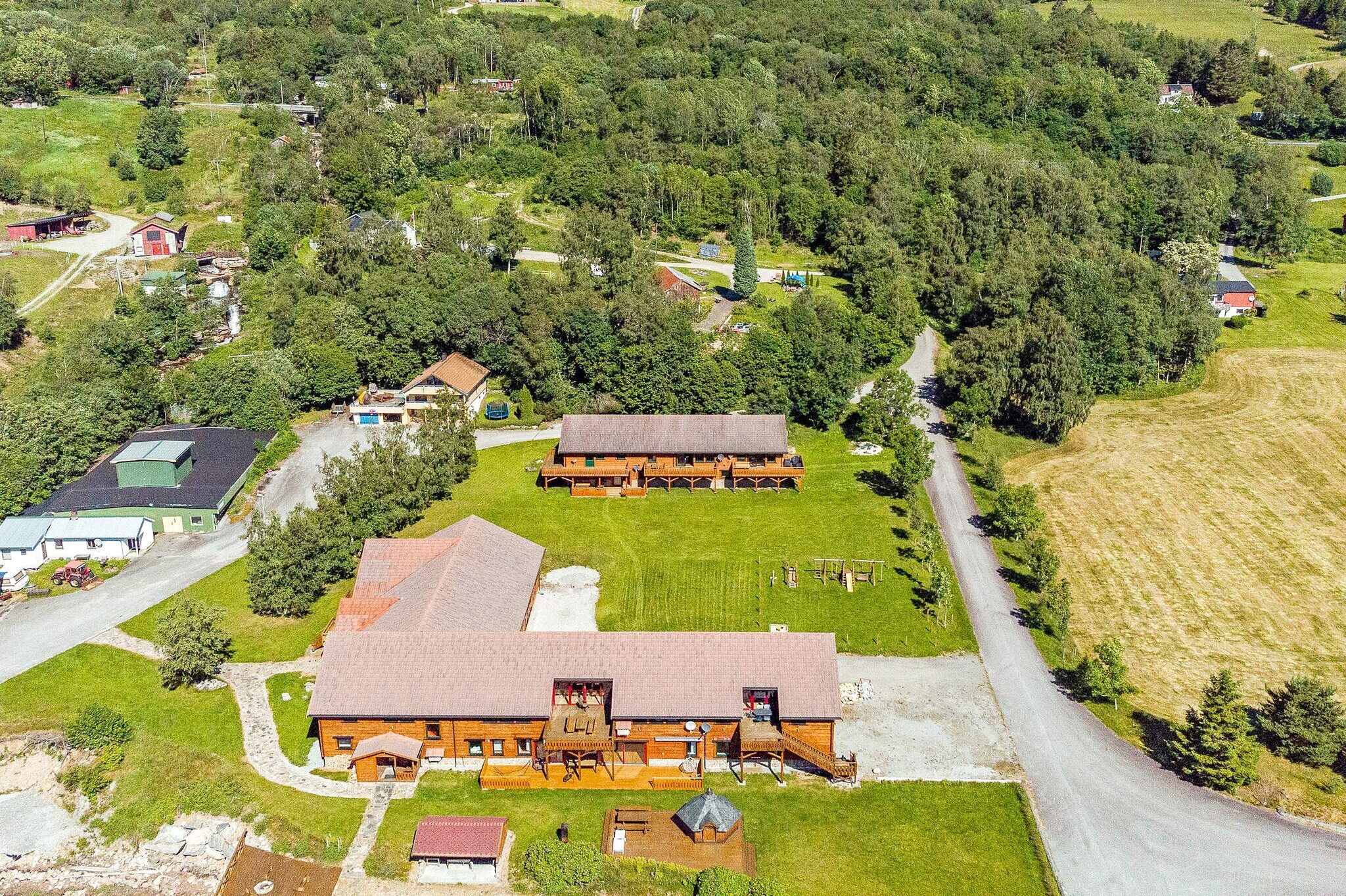 Great holiday apartment with swimming pool, directly by the fjord surrounded by a fantastic fjord and mountain landscape. Holiday apartment with sauna, combined living room and kitchen. In the living room there is, among other things, a double sofa bed and the bedroom has a divisible double bed. Outside, there is a 12 mÂ² terrace, in addition to 4,000 mÂ² common area for ball games and an area with a sandbox and play equipment for small children. 50 m to shared 200 mÂ² terrace with beach, barbecue, and barbecue hut. On request, a barbecue cabin and hot tub can be rented. Shared outdoor 50 m2 swimming pool, open daily at 12-18.00, between 20.6-5.9. Temperature 20-26 degrees, depending on the weather. EidsvÃ¥g, 3 km, with all service offers. Good salmon river, Eira, 22 km. Trout lake, MÃ¥lsvatnet, 9 km. 5-10 min. by boat to the best fishing spots. Fish preparation area in own building, approx. 50 m away. The boats for hire are in the private marina, 60 meters away. To be ordered at the same time as the apartment:  3x 16 foot boats with 15 hp engines. 2x Ã˜ien 620F 21-foot boat with 50 HP Suzuki DF50ATL 4-stroke engine, chart plotter/gps/sonar, 2 swivel chairs, steering console and 6 rod holders. 1x 23-foot Benetau 680 with 115 hp engine, gps/sonar/chart plotter. 2x kayak 2x canoes  For companies/businesses that want to order this unit or one of the others that the owners offer, you can either contact booking or post@danferie.no Requirement for a wet card for renting a kayak.