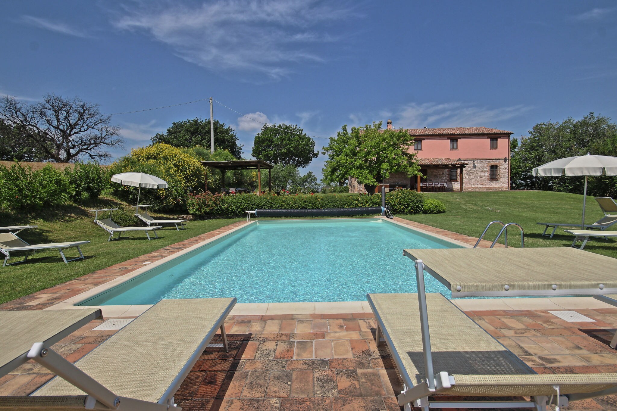 Villa auf dem Land mit Swimmingpool in Arcevia