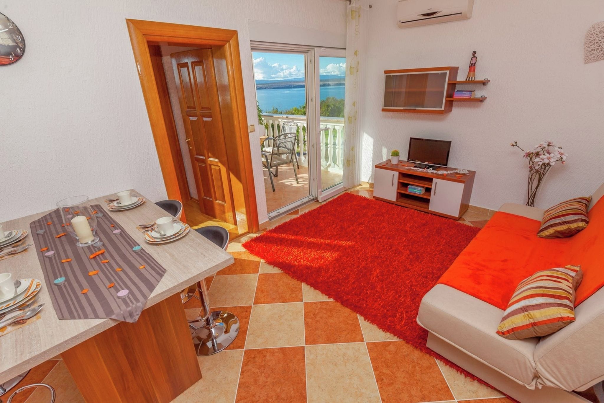 Schattige appartement met terras en uitzicht op zee, 300m afstand van het strand