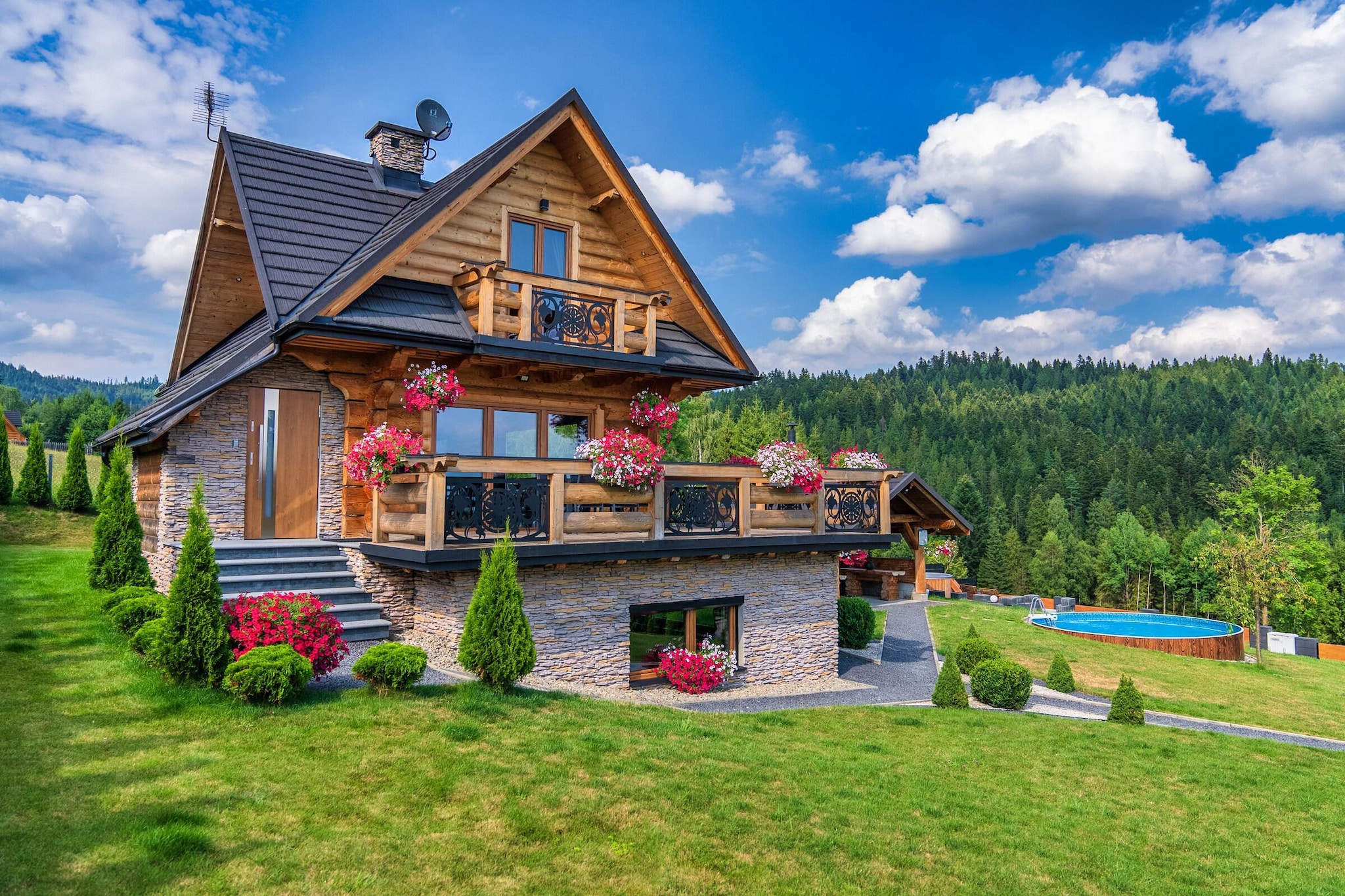 A luxury villa in the Tatra Mountains-Buitenkant zomer