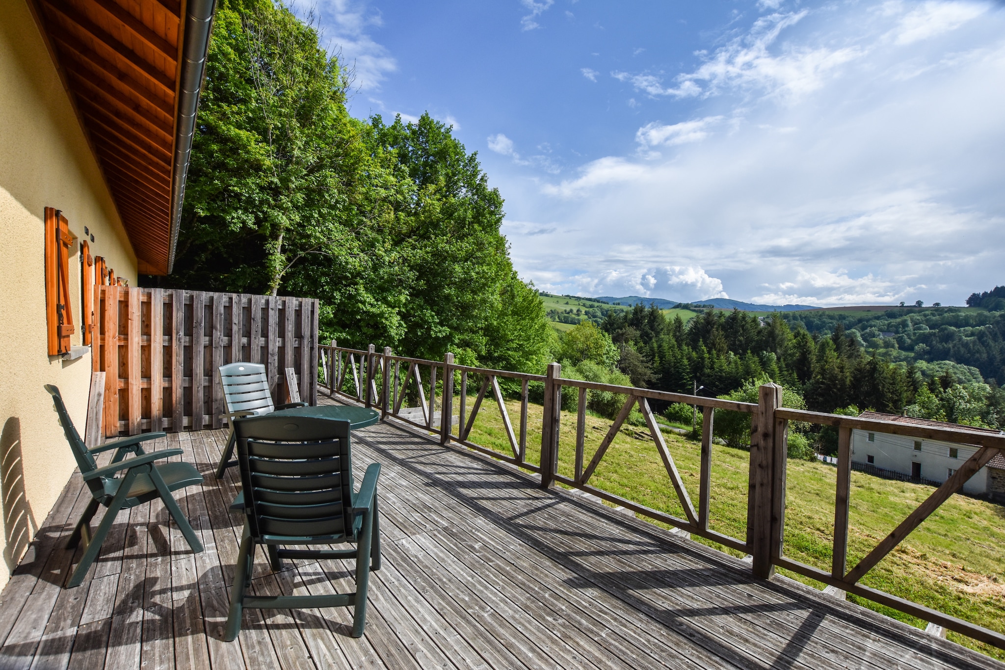 Vakantiehuizen Ferrières-Sur-Sichon EUR-FR-03250-20