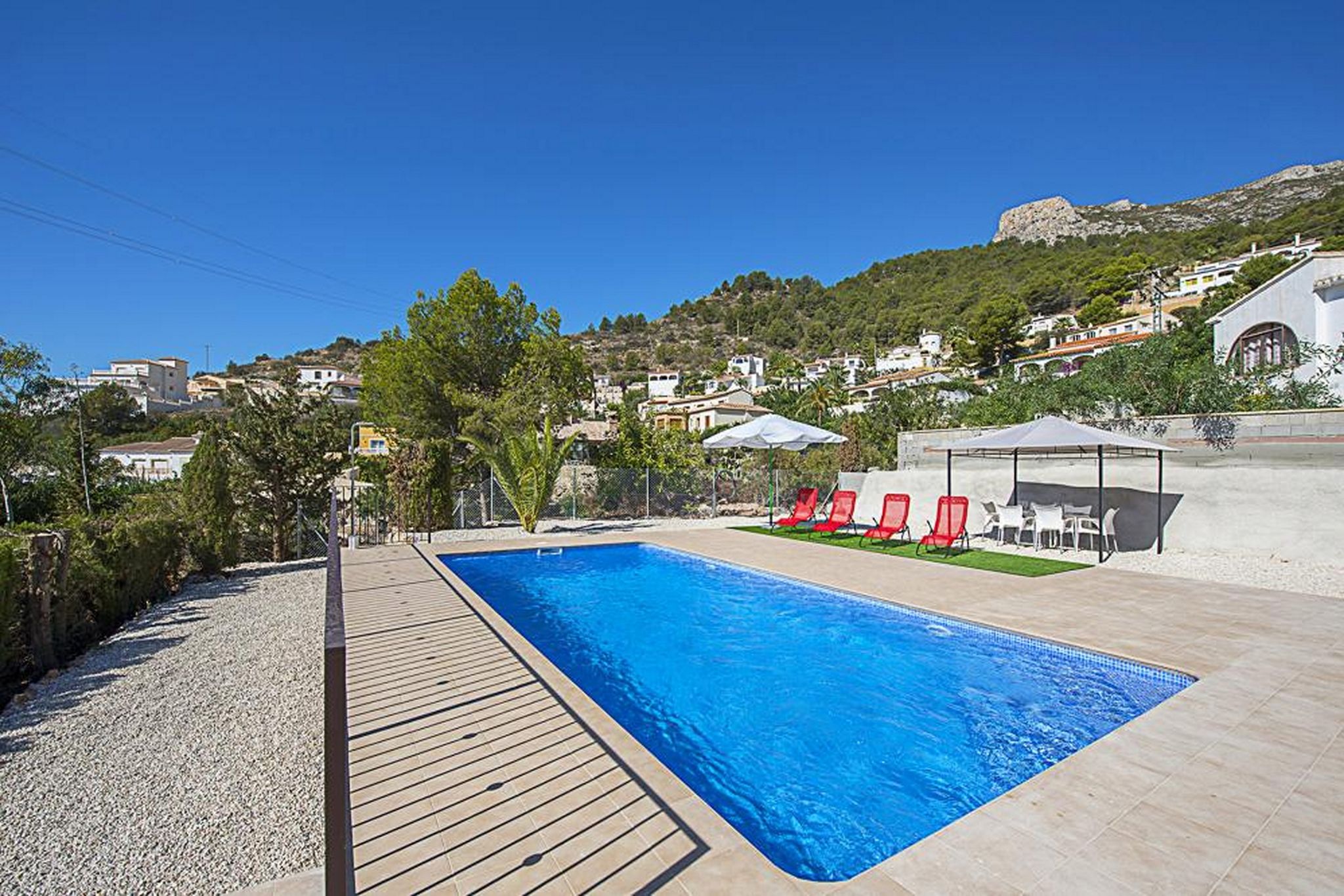 Maison de vacances confortable avec piscine privée à Calpe