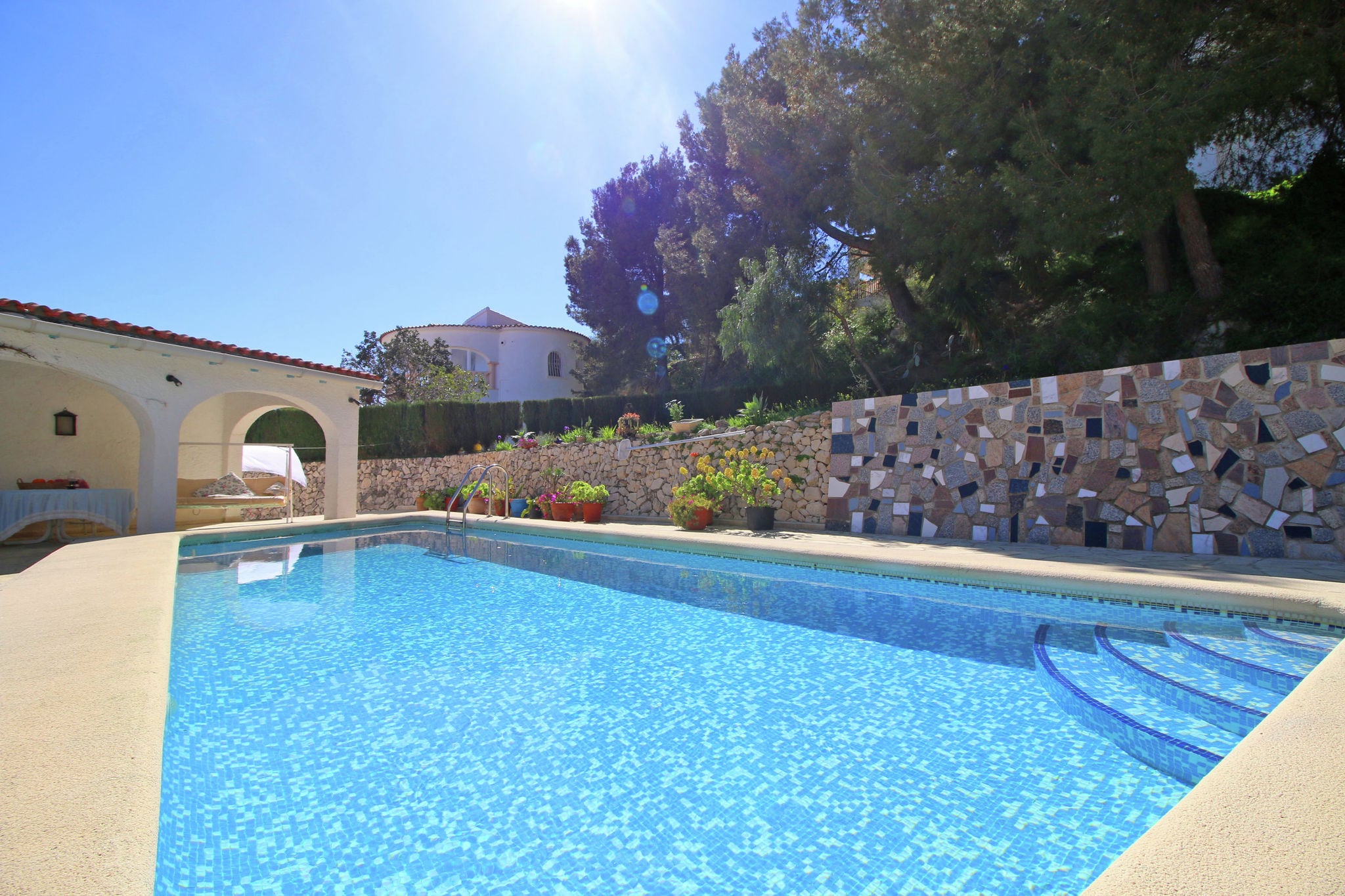 Holiday villa 3km from the beach with a private pool