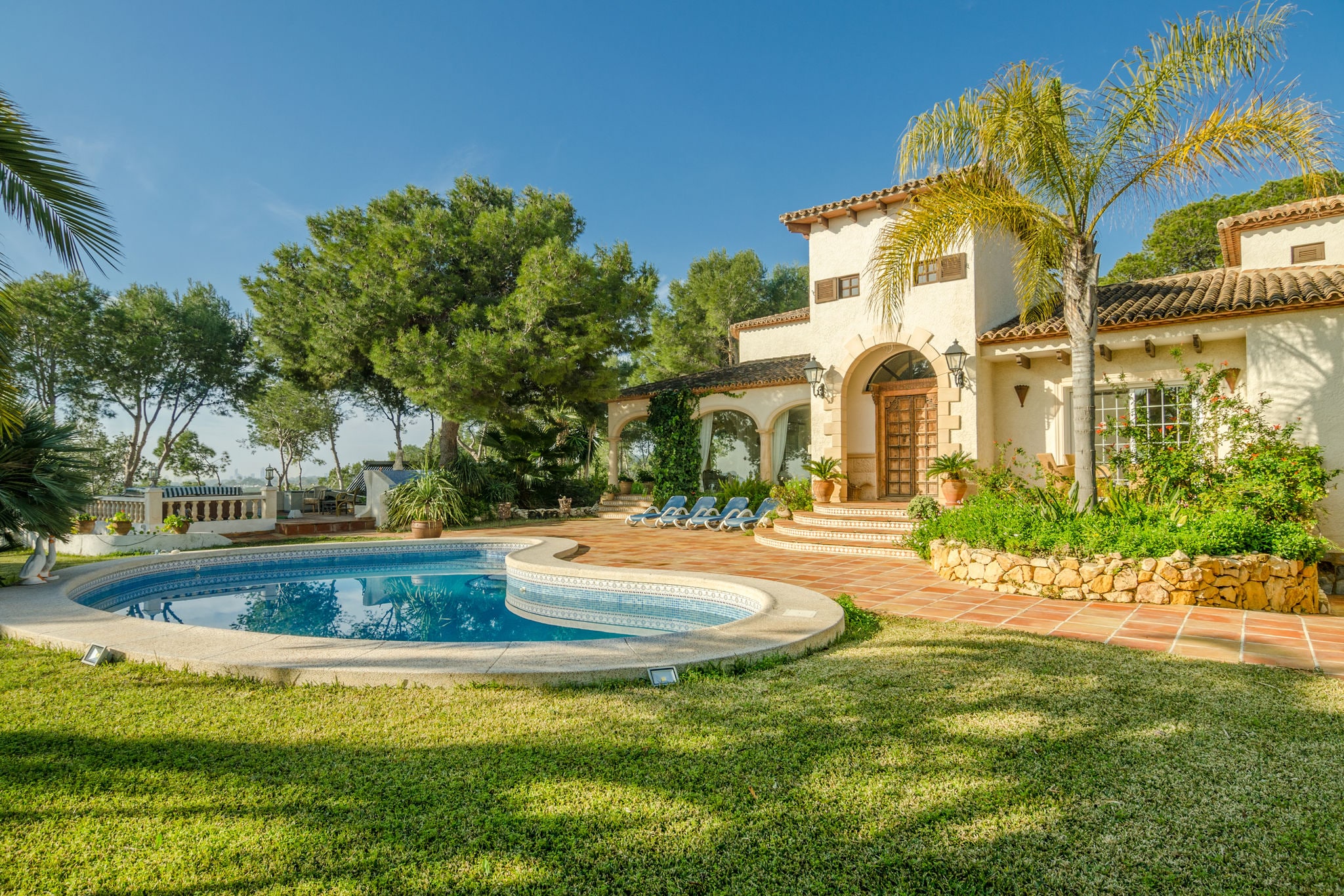 Ruim villa-appartement aan de Costa Blanca met privé zwembad