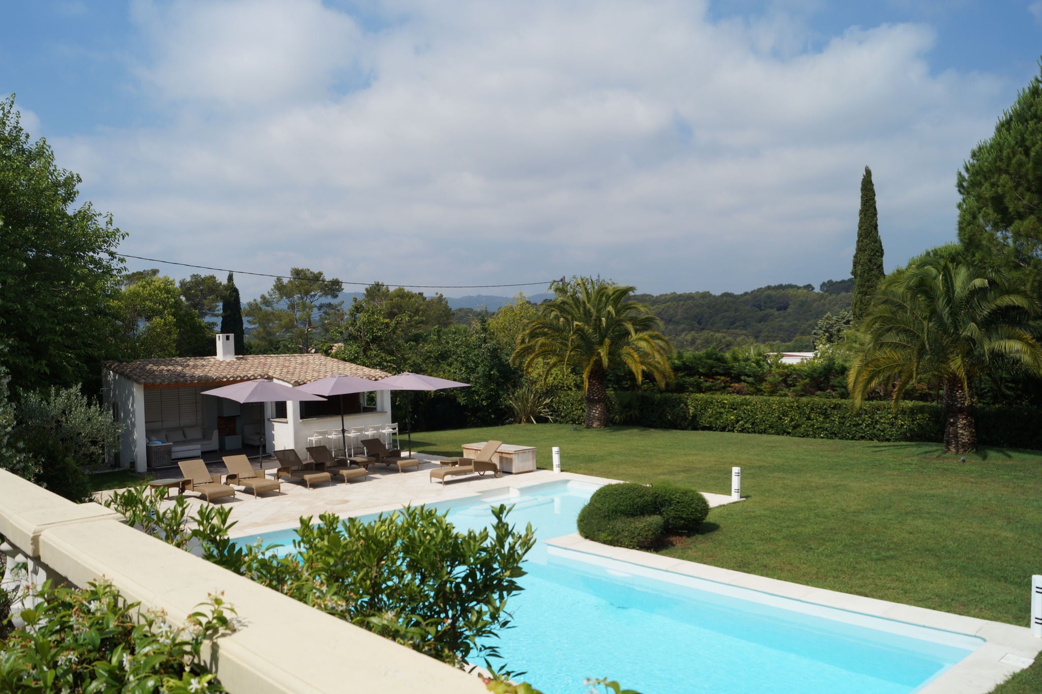 Belle villa avec piscine privée à Mougins
