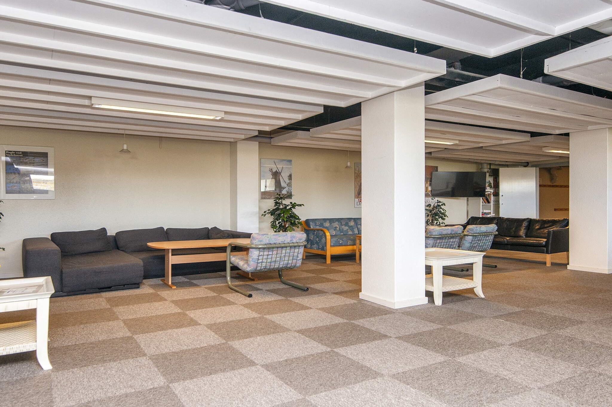 2 rooms-Niet-getagd