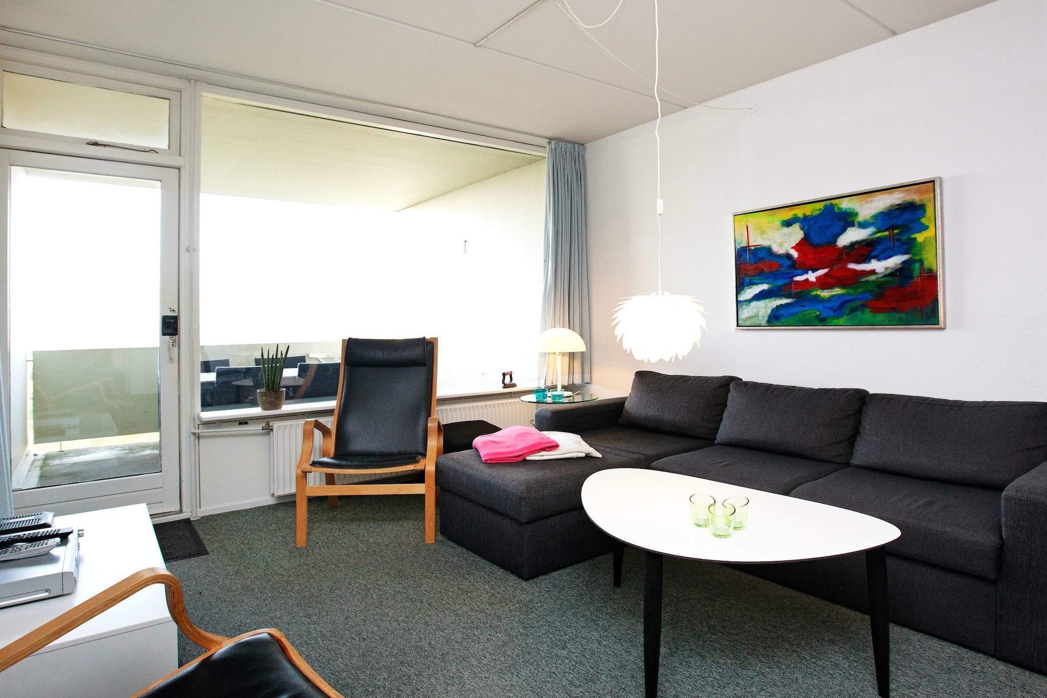 2 room south facing - Indoor