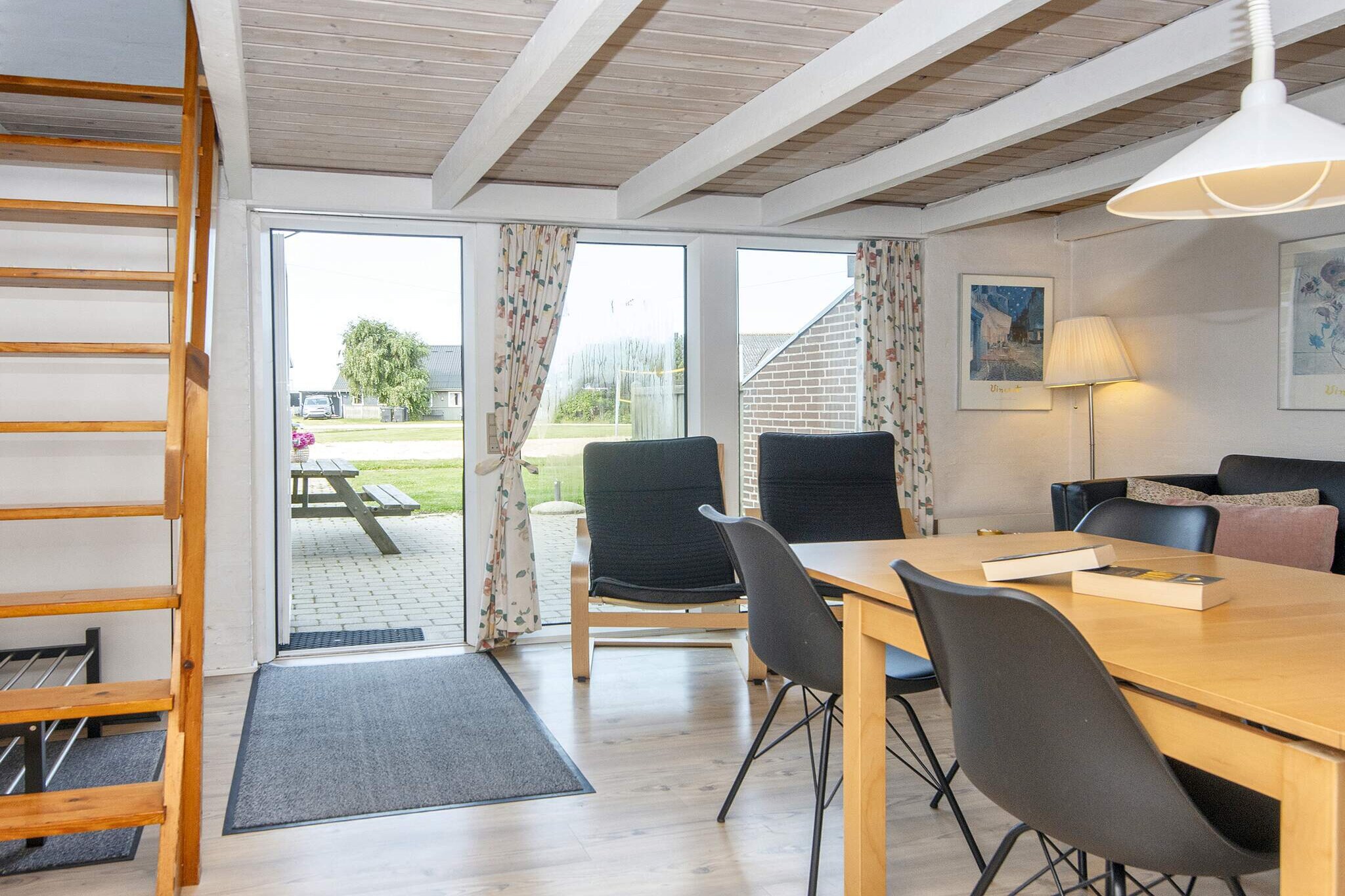 3 room,2 levels,Standard - Binnen