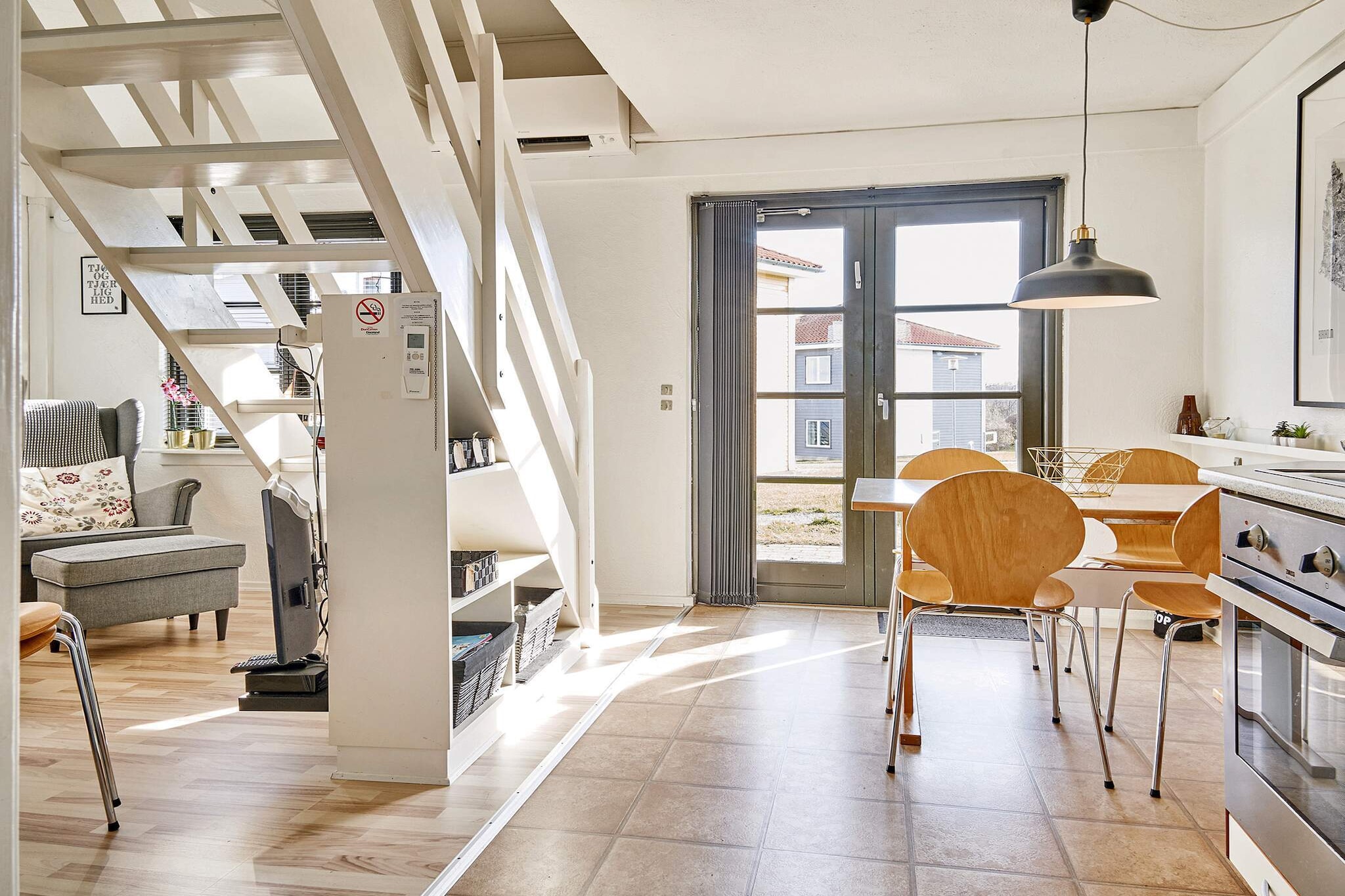 3 room w/seaview-Binnen