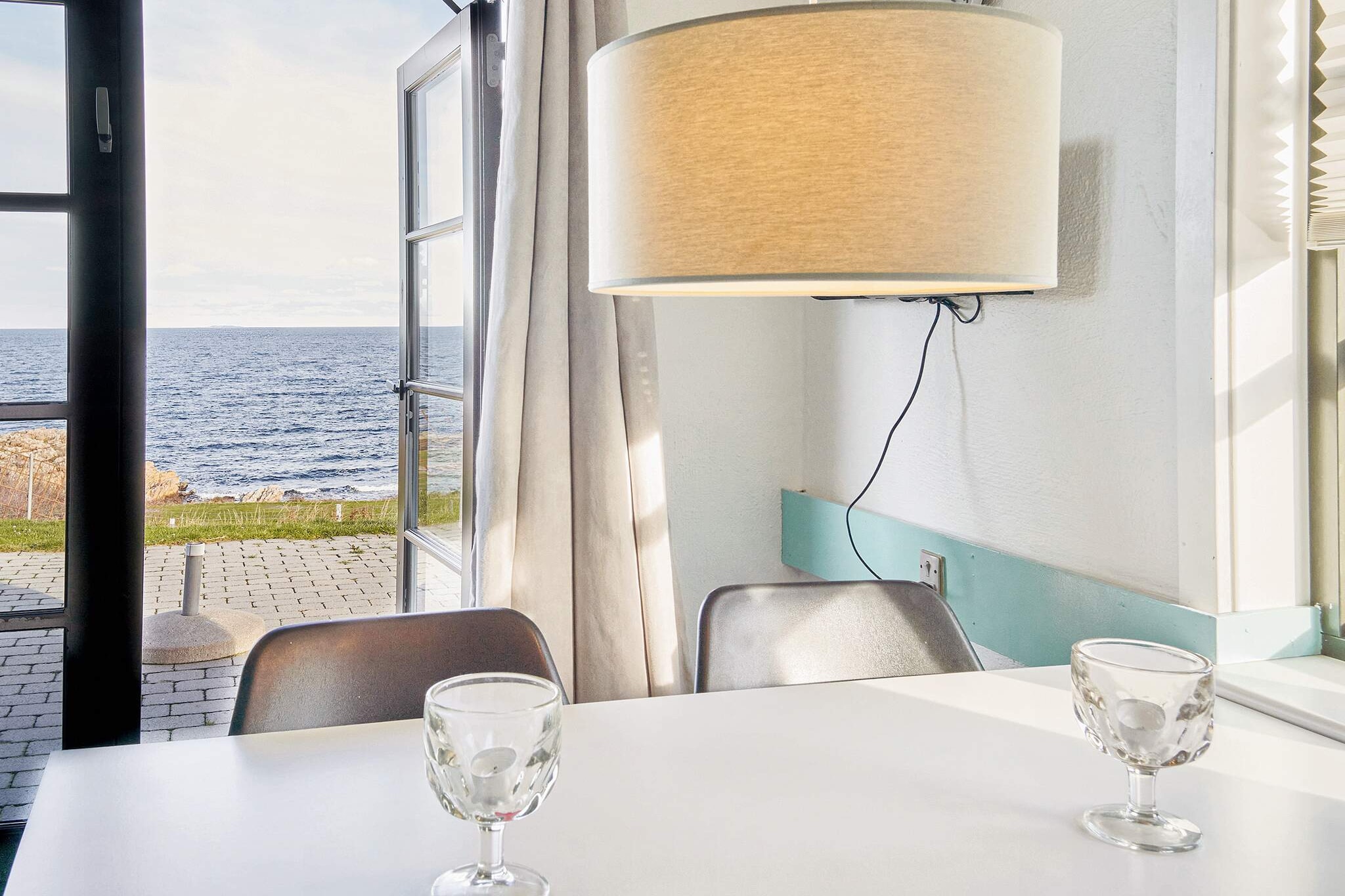 3 room w/seaview-Binnen