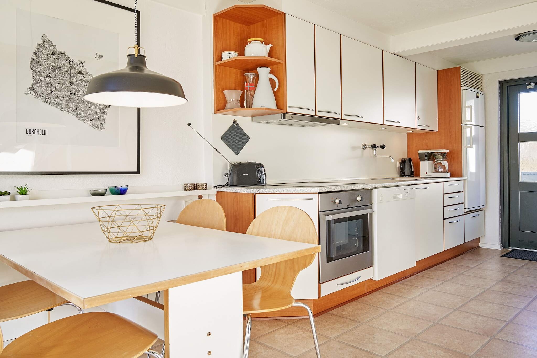 3 room w/seaview-Binnen