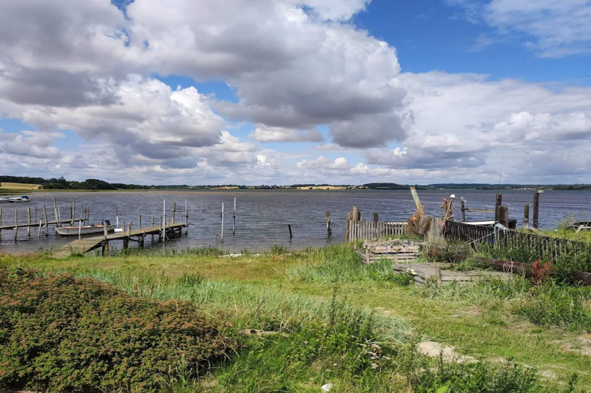 1 room w/seaview-Waterzicht