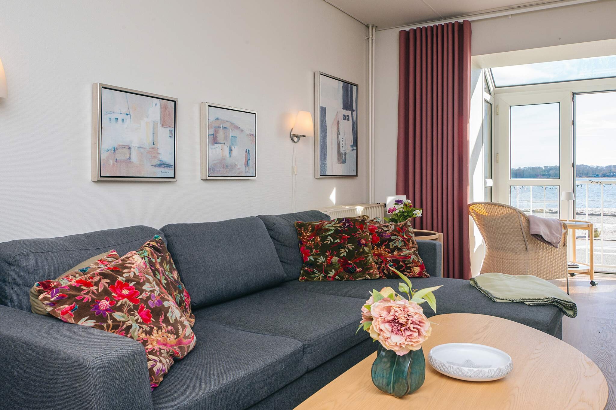 1 room w/seaview