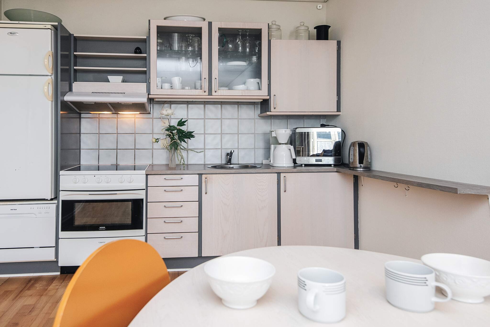 1 room w/seaview - Binnen