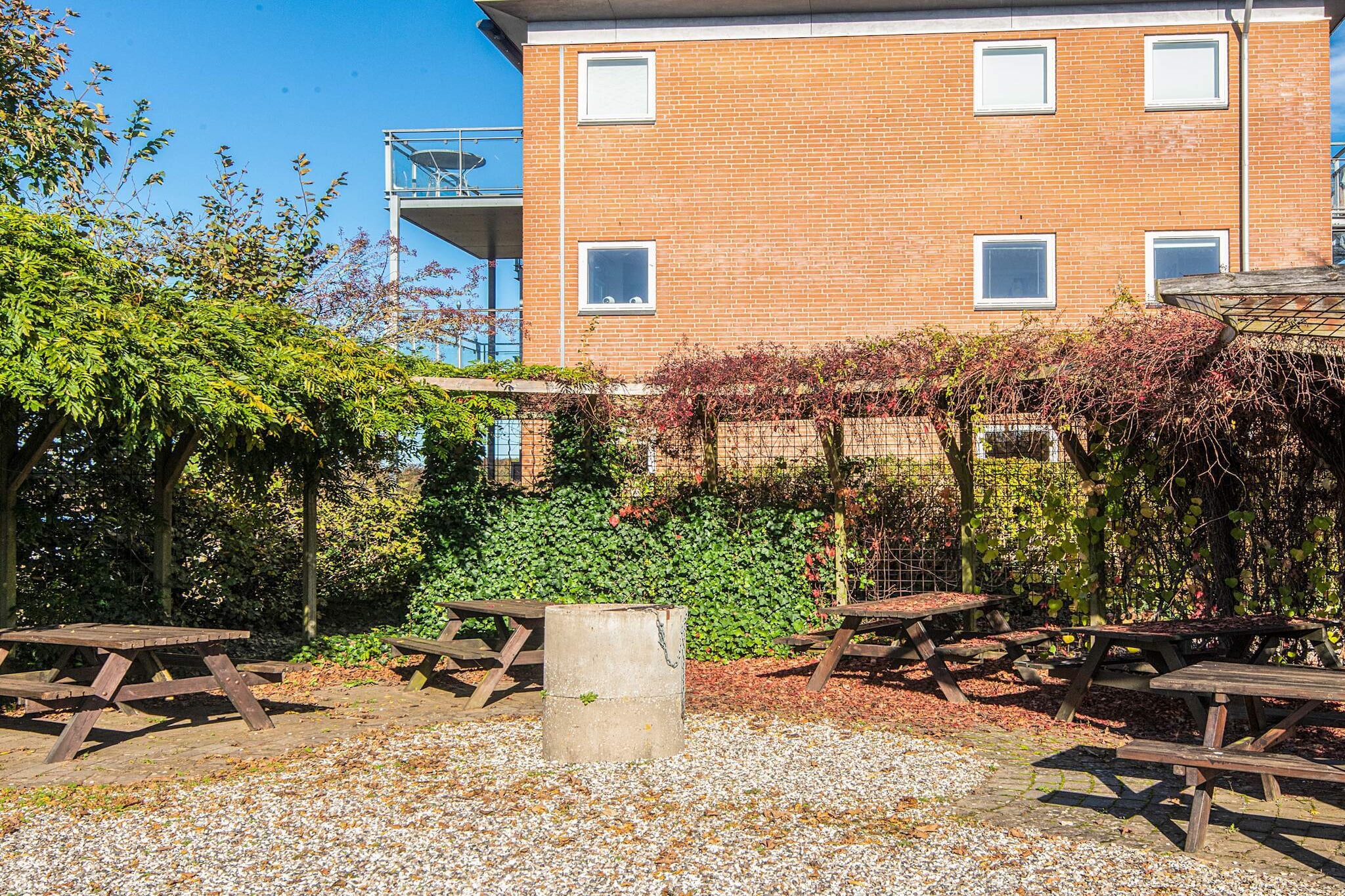 2 rooms w/partially seaview-Uitzicht