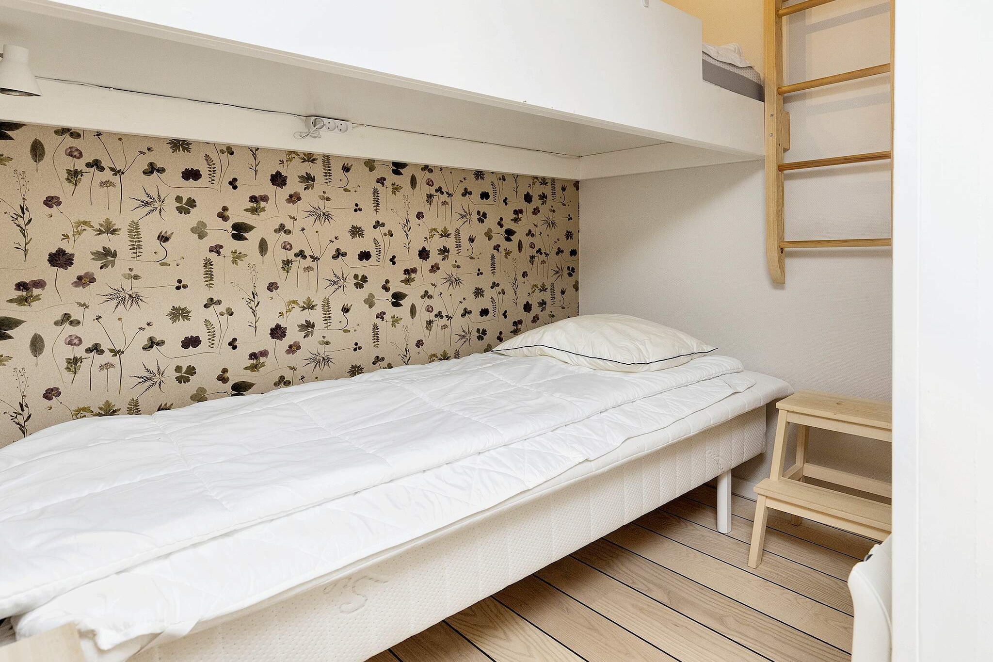 2 room,Premium-Indoor