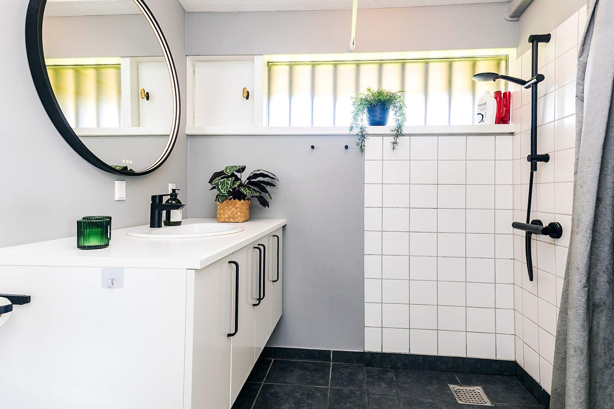 2 room,Premium-Indoor