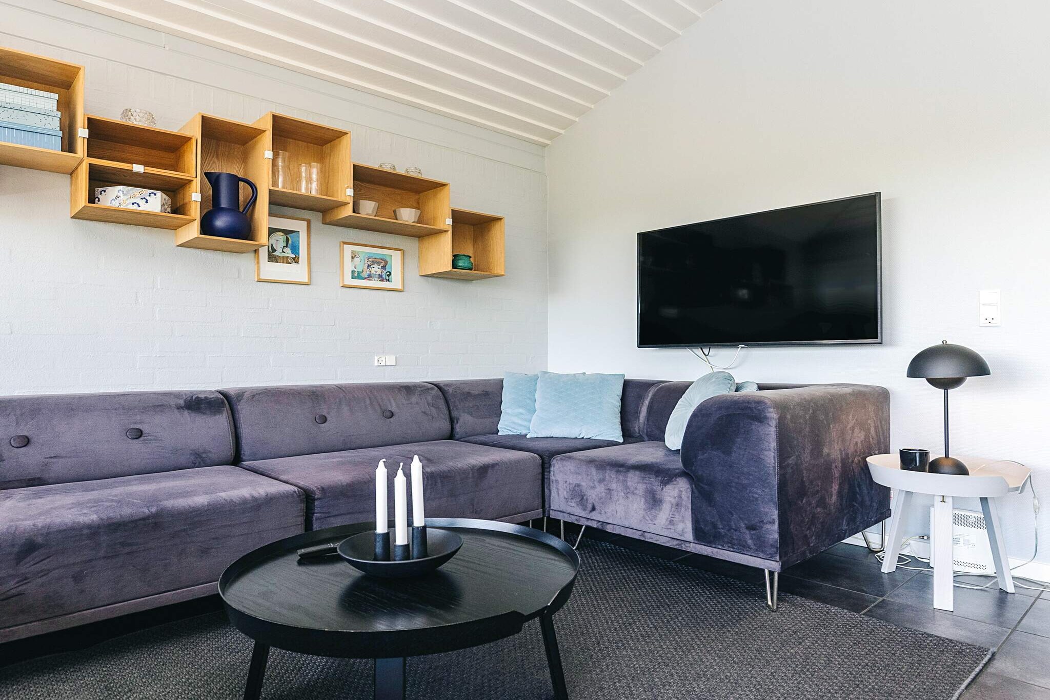 2 room,Premium-Indoor
