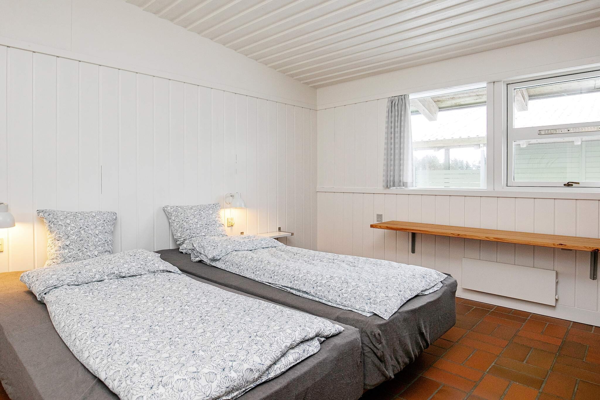 C-3 room,2 bathrooms,renovated - Binnen