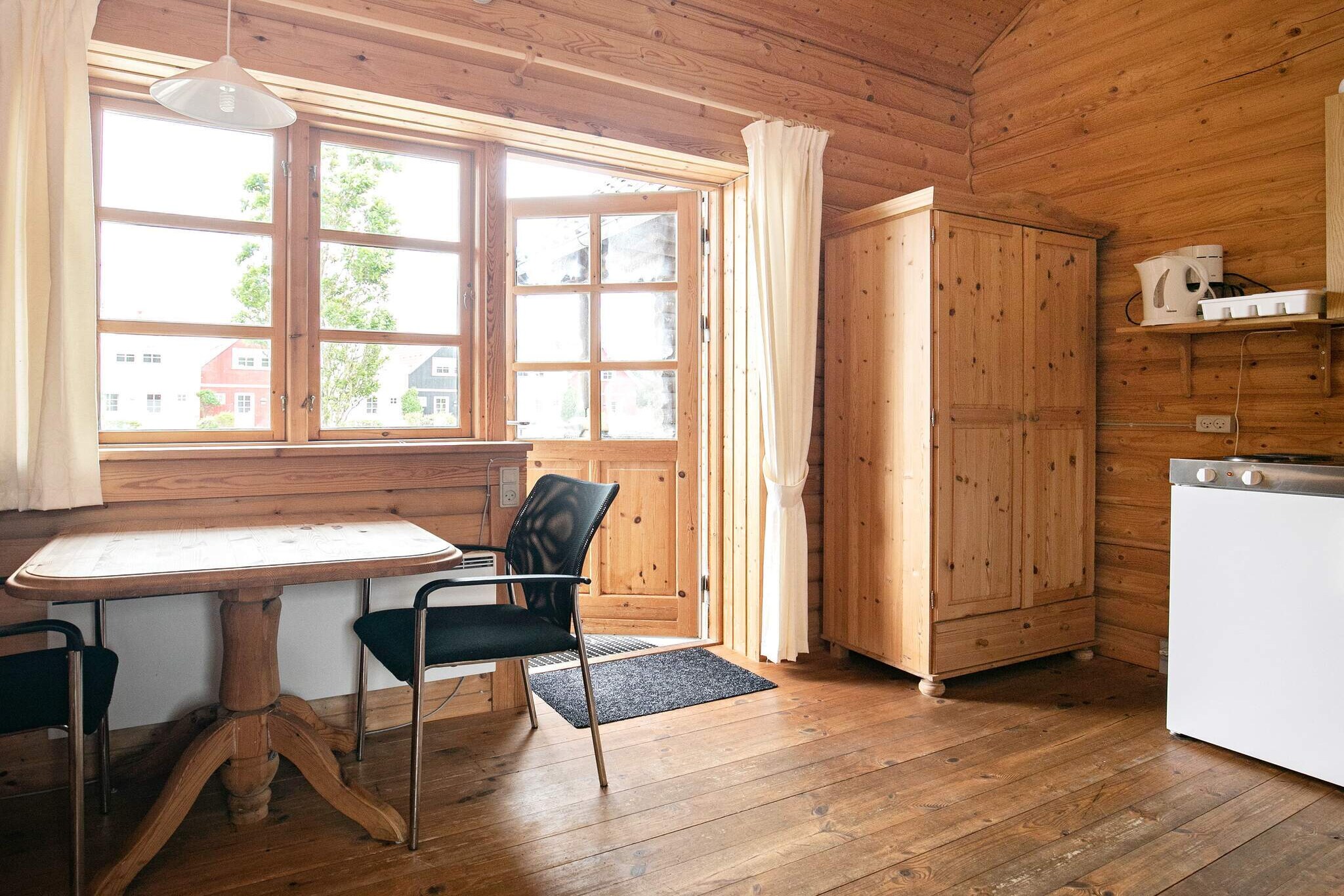 1 room,attached house - Indoor