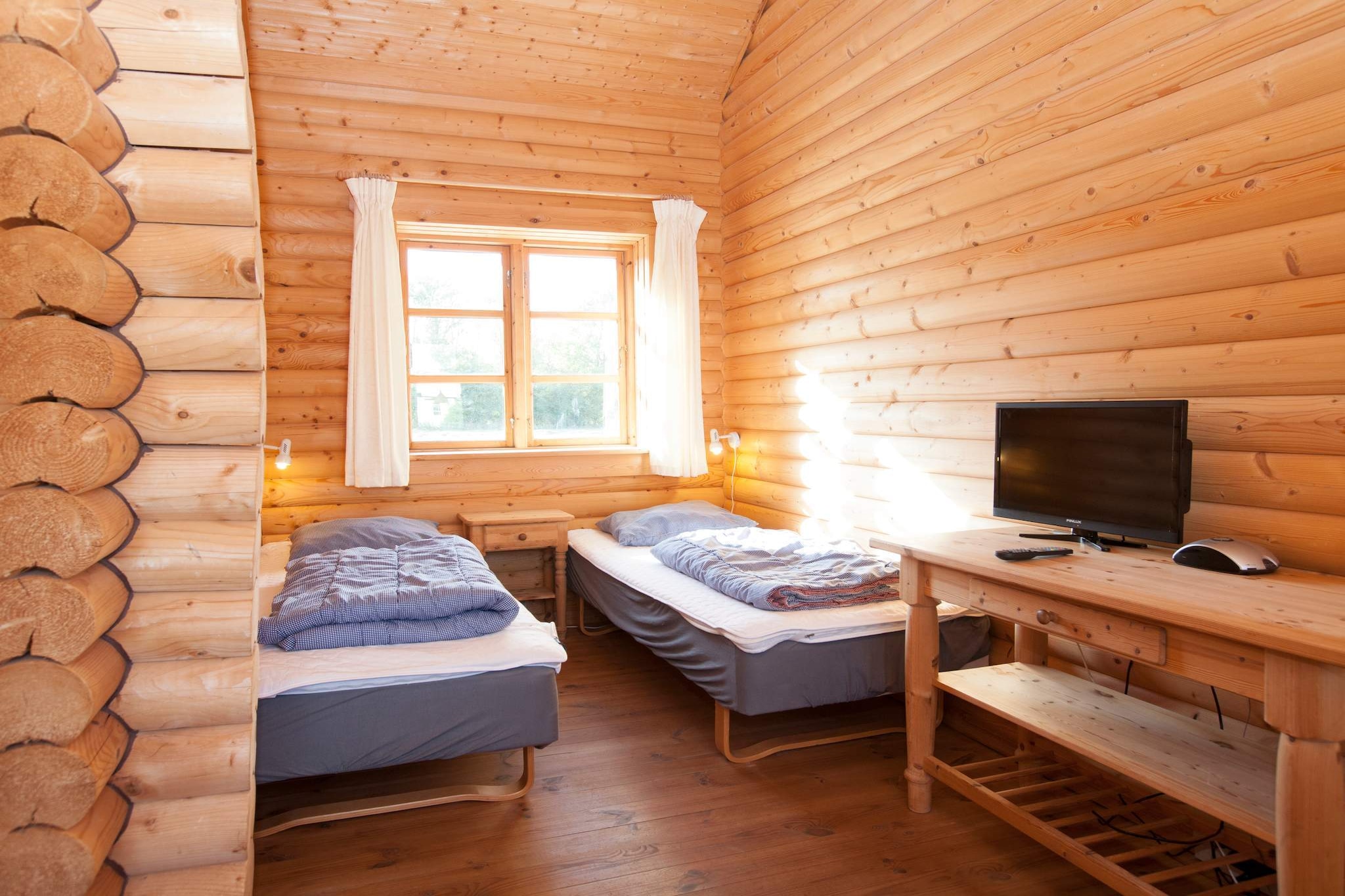 1 room,attached house - Indoor