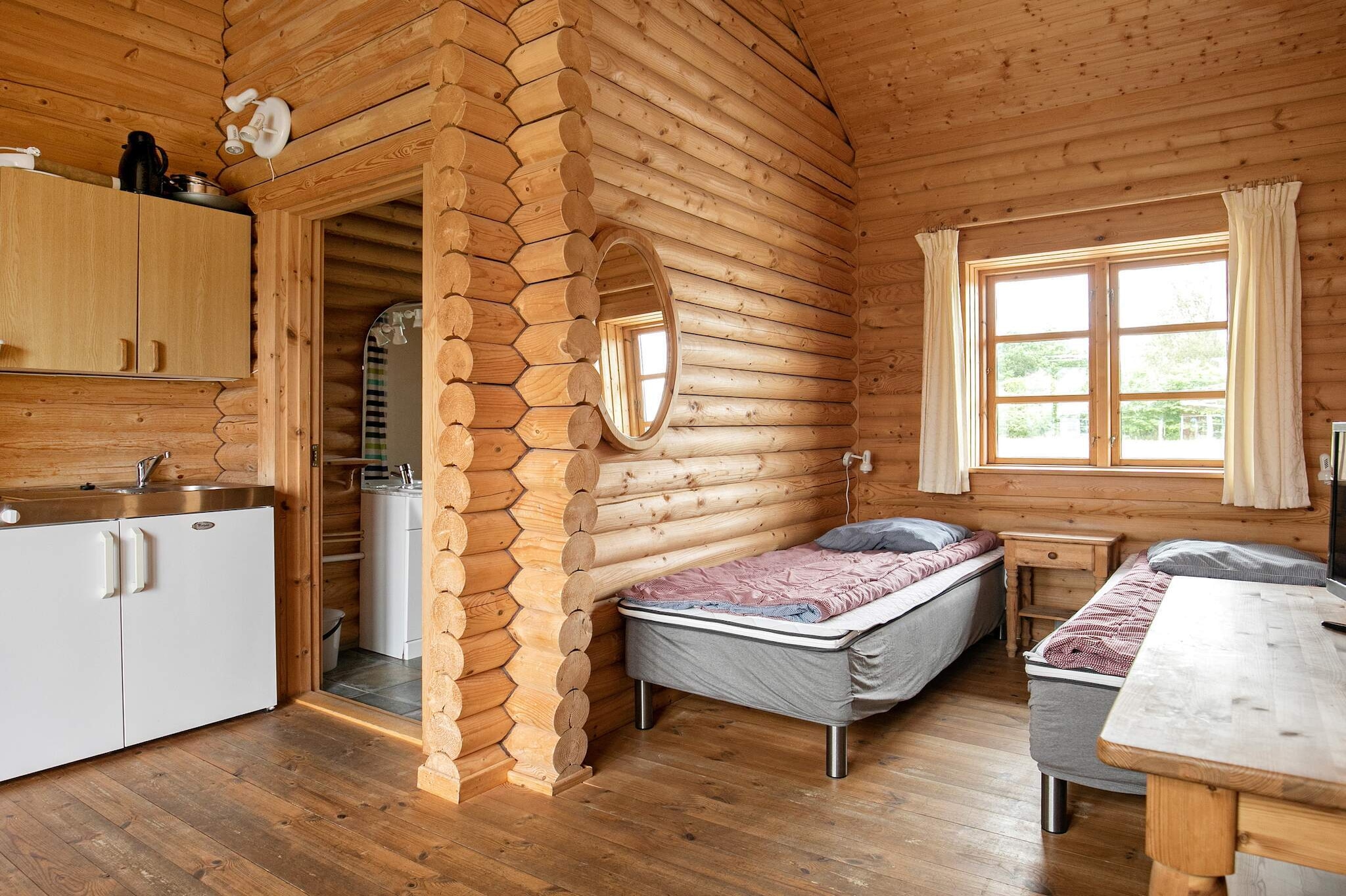 1 room,attached house - Indoor