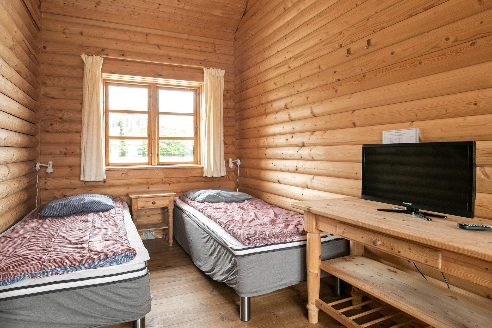 1 room,attached house - Indoor