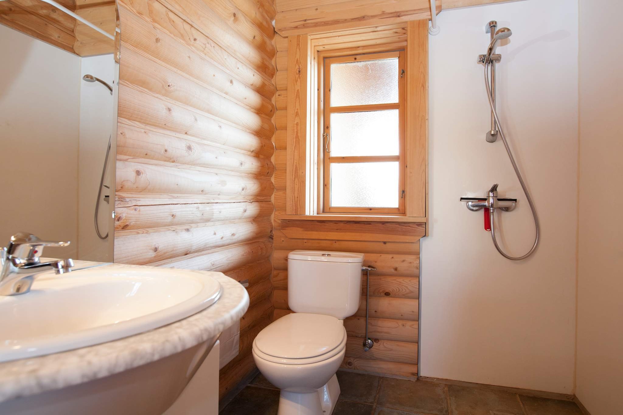 1 room,attached house - Indoor