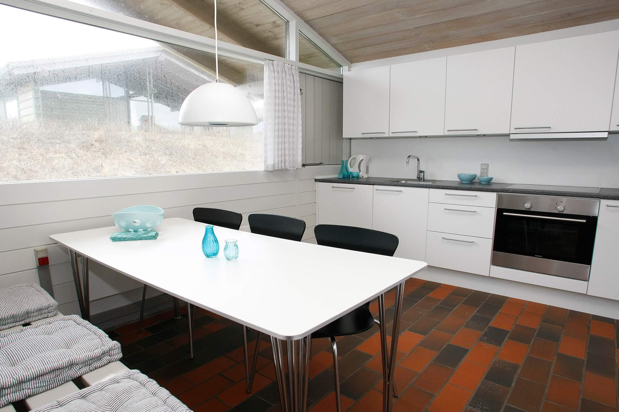 A-3½ room,renovated,close to beach - Binnen