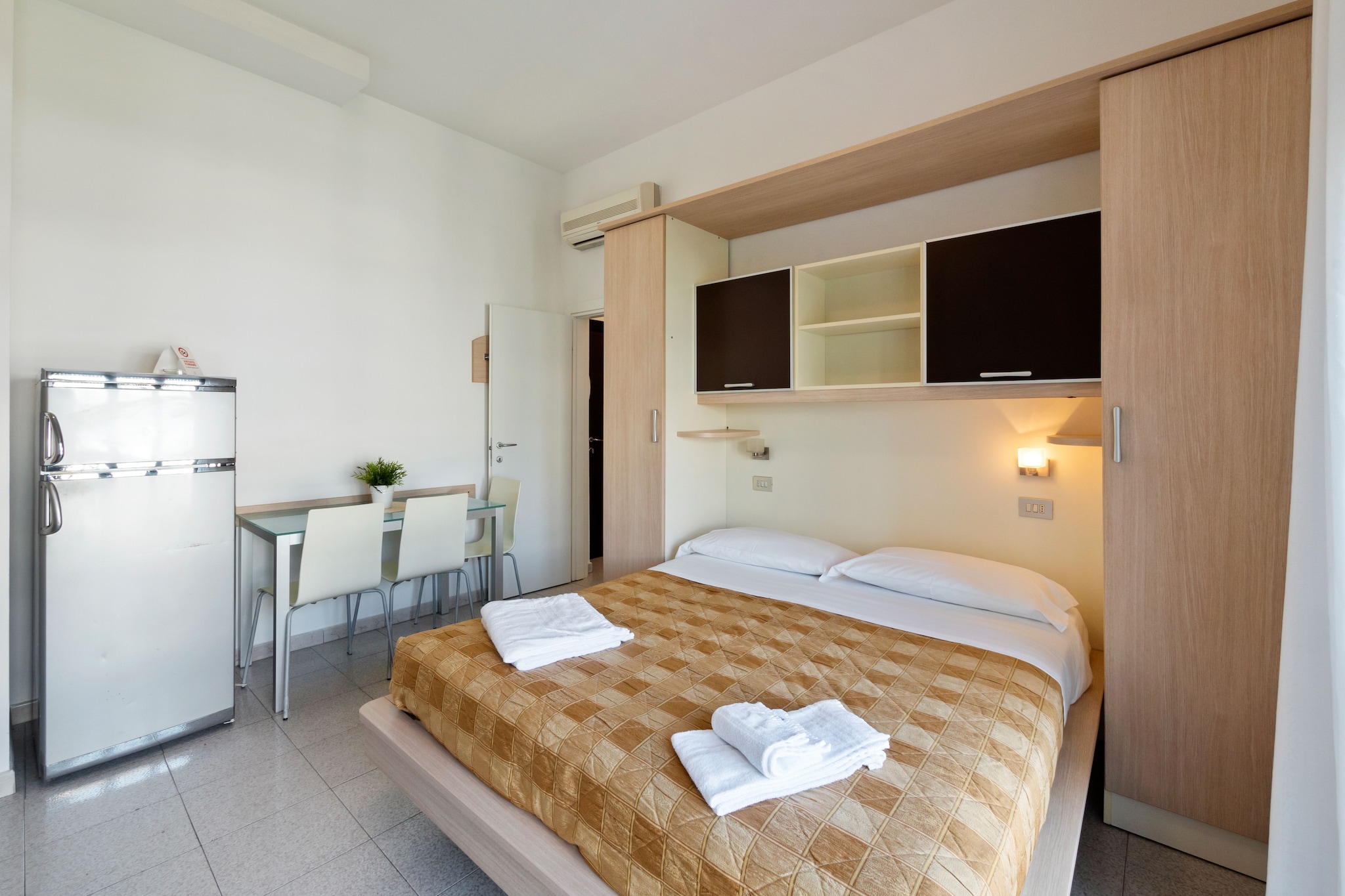 Bed Room
