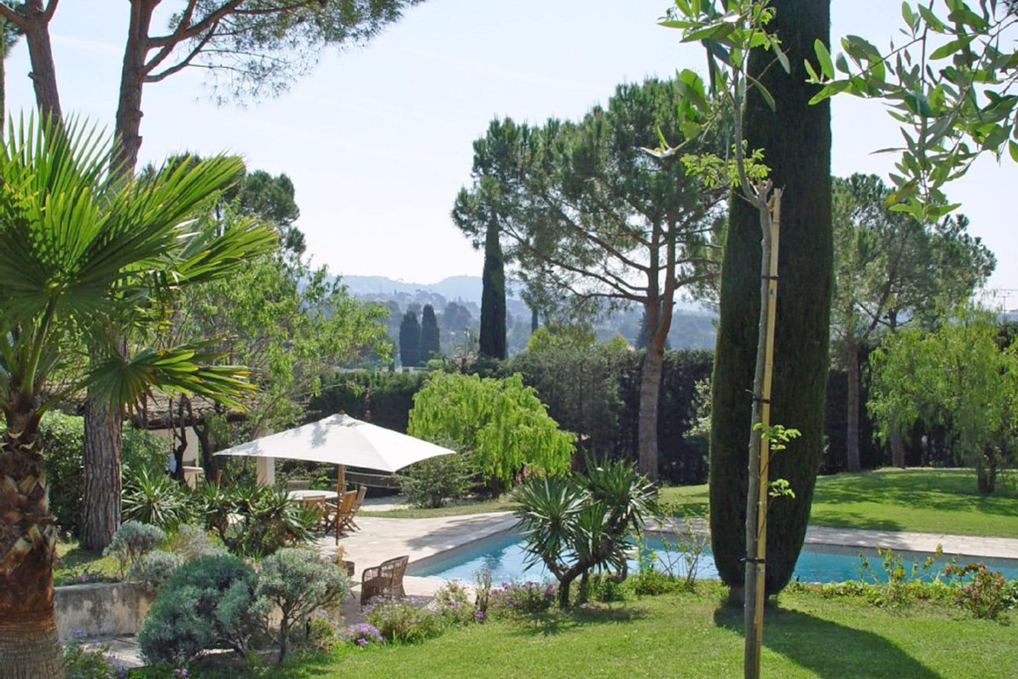 Ruime vakantievilla nabij Cannes met privézwembad