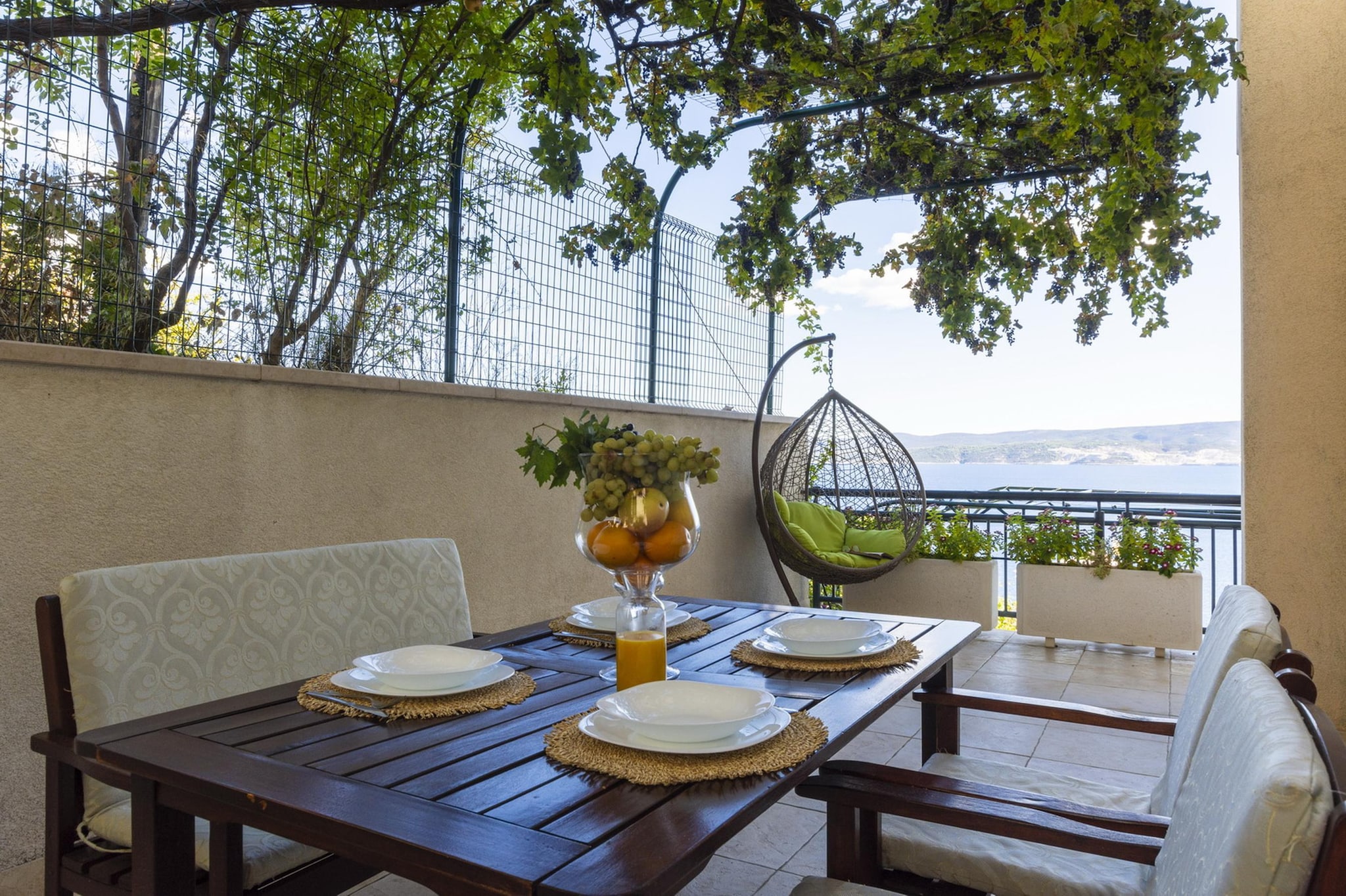 Shared pool apartment David - first floor - Terrasbalkon
