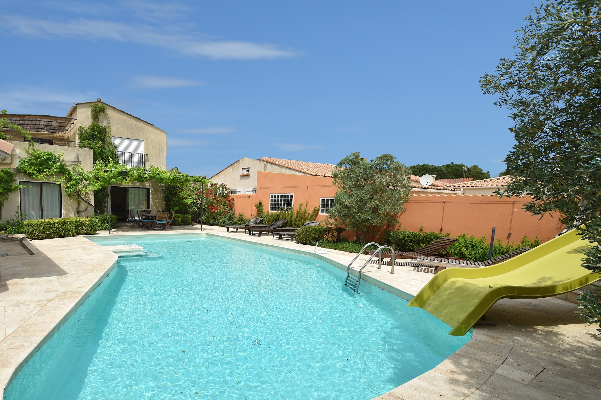 Villa spacieuse au Canet avec piscine