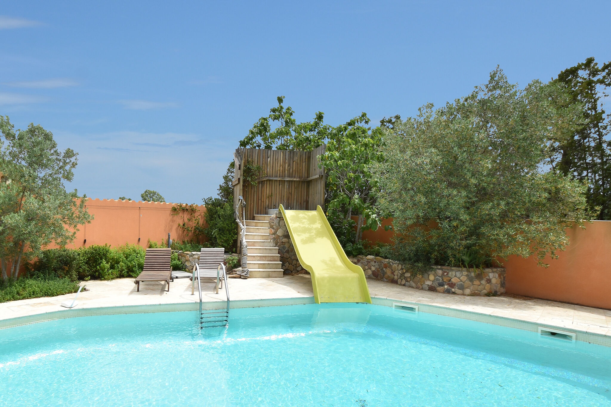 Villa spacieuse au Canet avec piscine